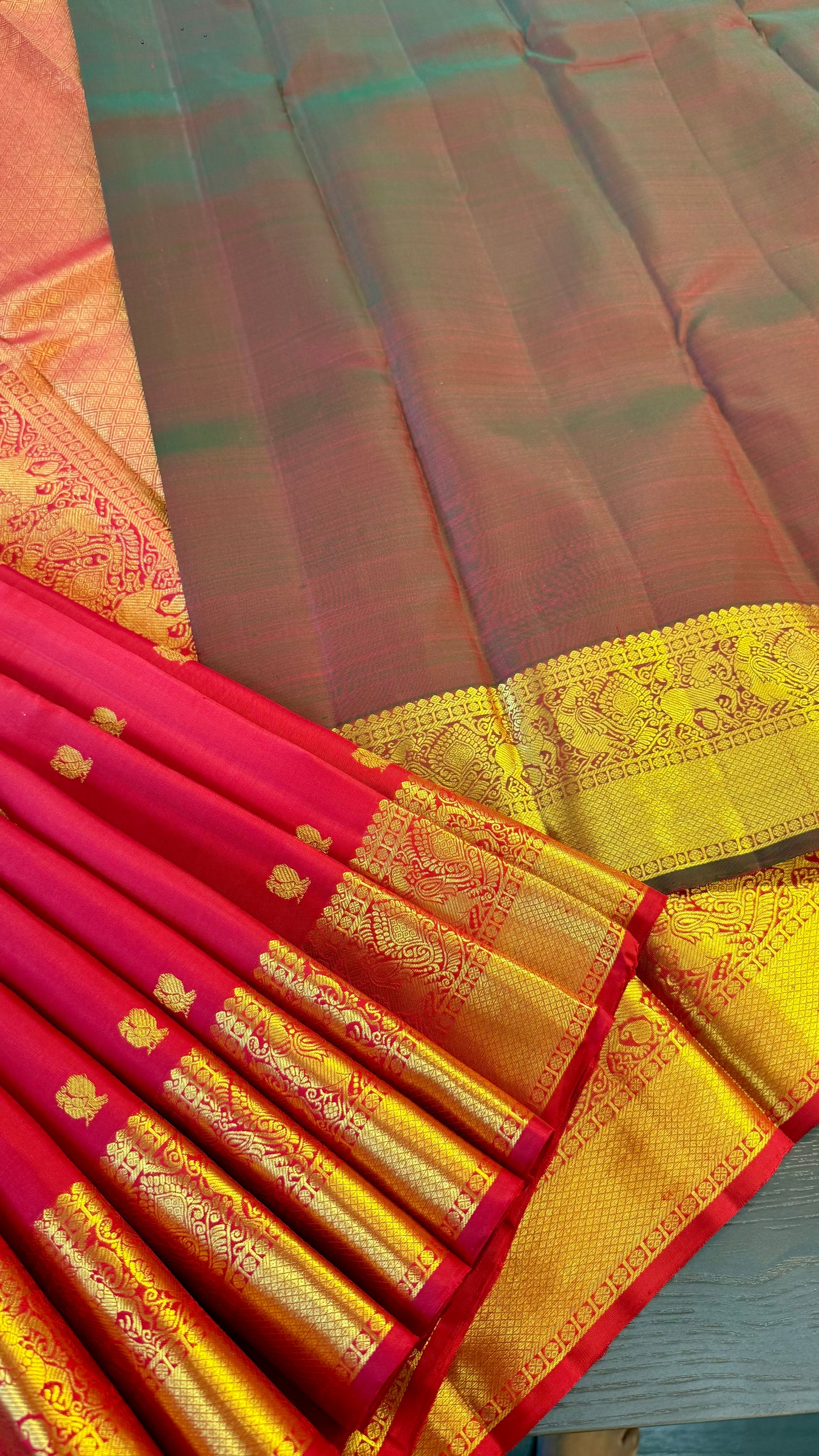 CHILLI RED,DUAL TONE GREEN CONTRAST BLOUSE HANDLOOM KANICHIPURAM SILK SAREE (KSS41)