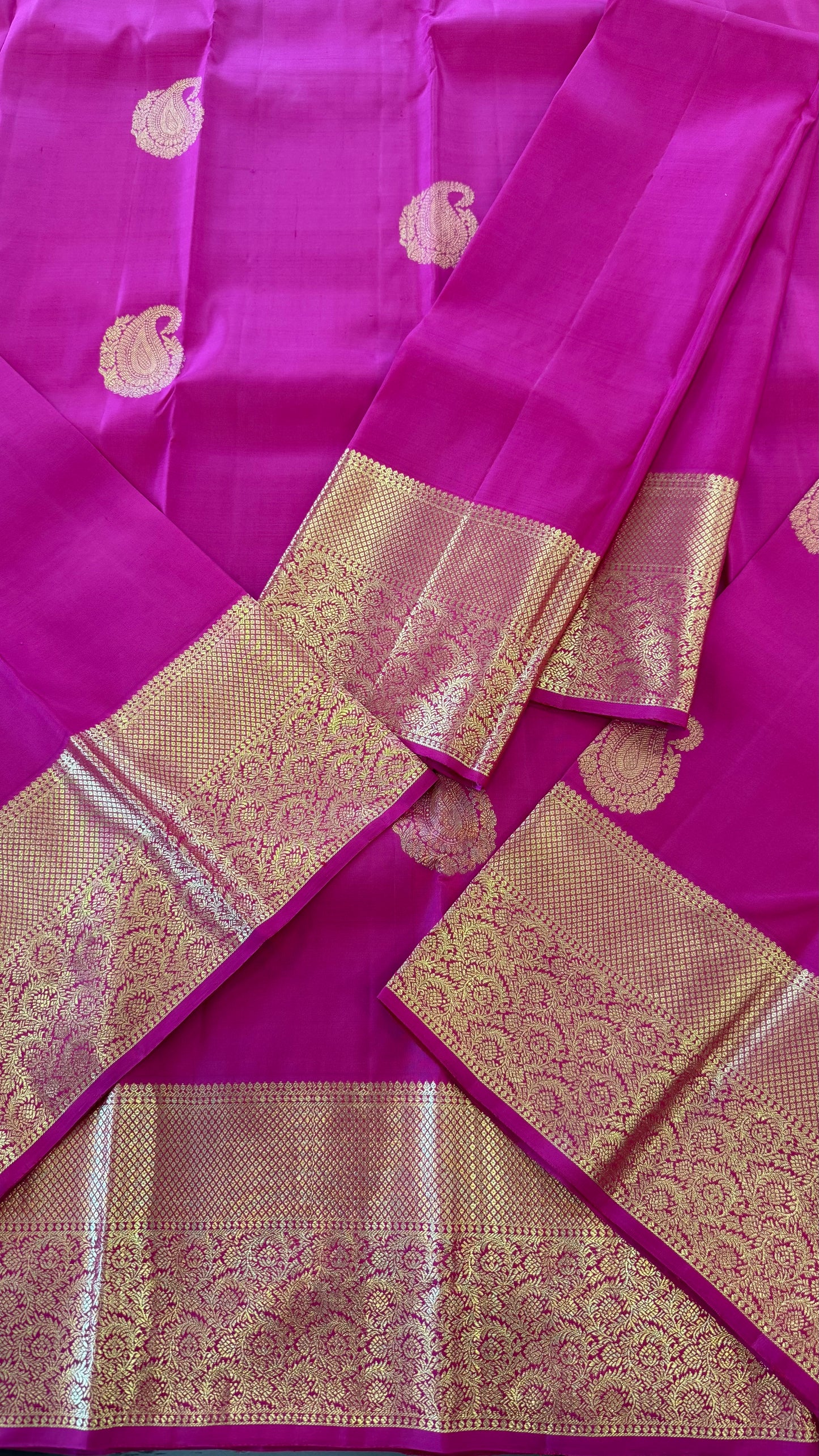BRIGHT PINK GOLD ZARI HANDLOOM KANICHIPURAM SILK SAREE (KSS82)