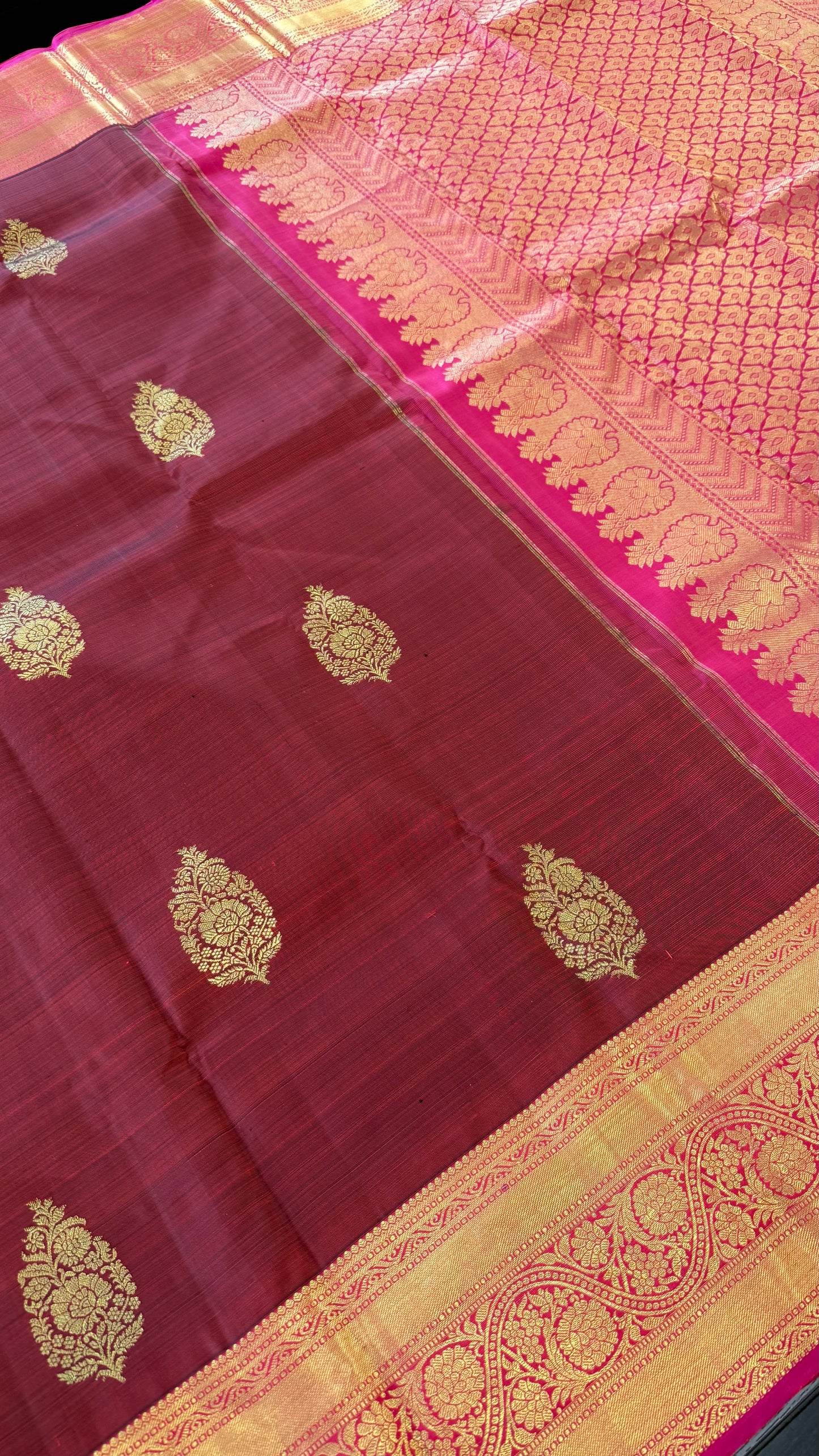 REDWOOD MAROON WITH CONTRAST PINK GOLD ZARI HANDLOOM KANICHIPURAM SILK SAREE (KSS63)