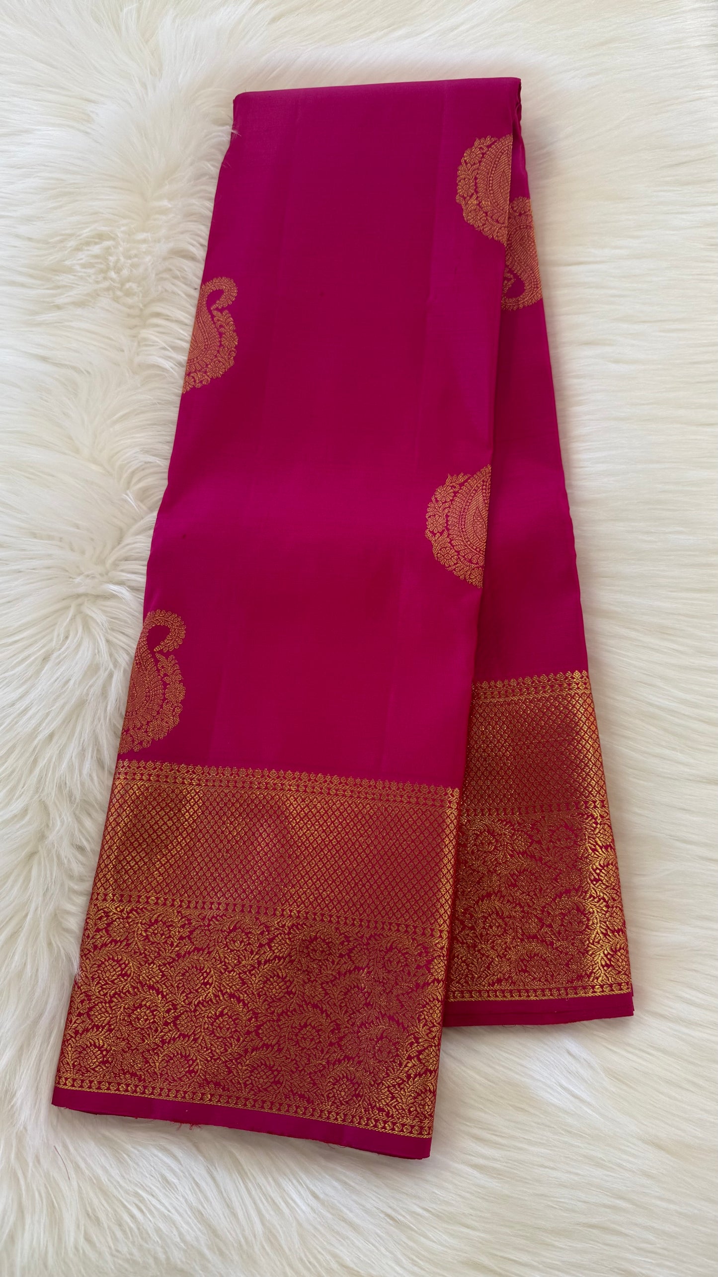 BRIGHT PINK GOLD ZARI HANDLOOM KANICHIPURAM SILK SAREE (KSS82)
