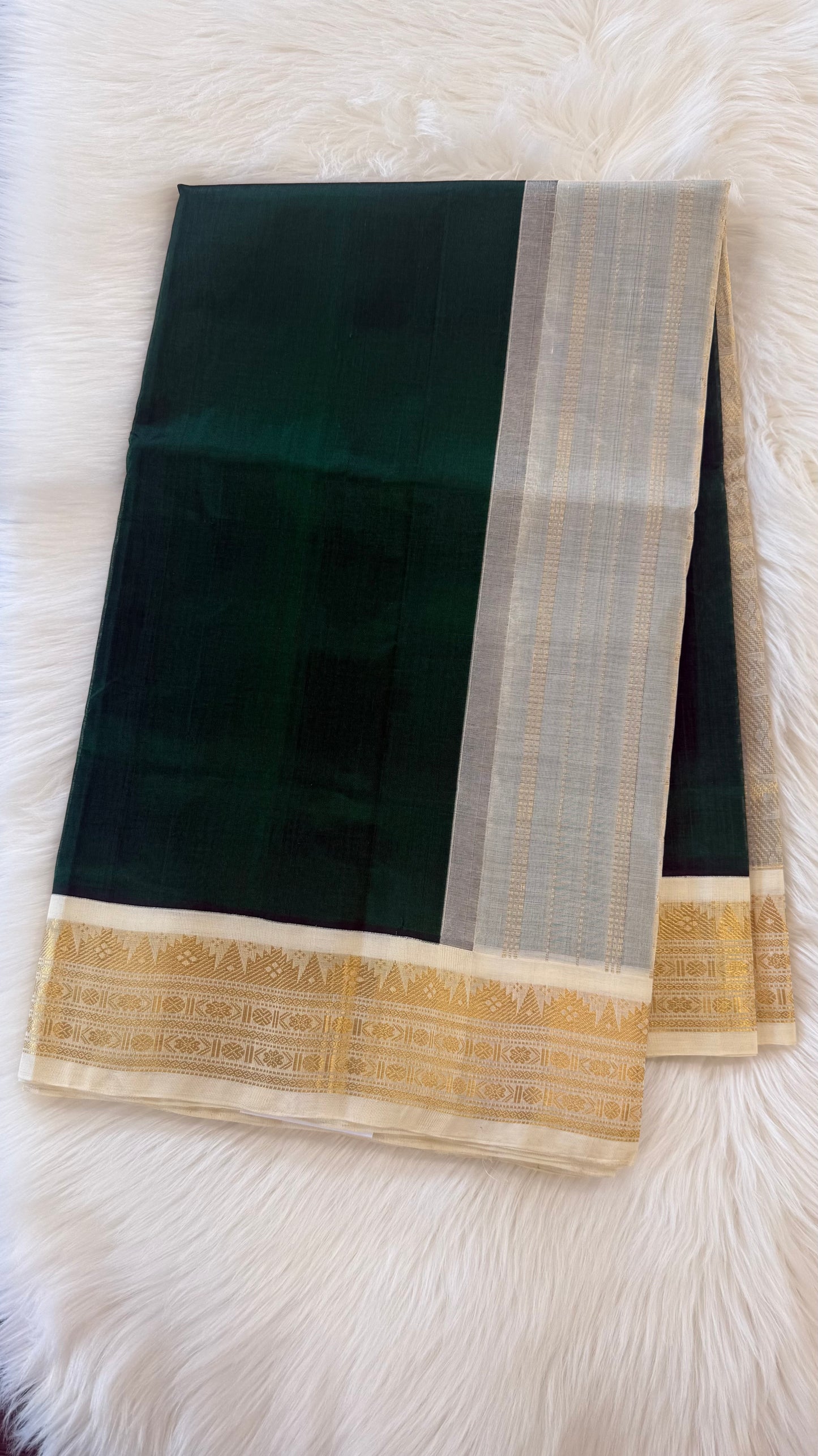 ROYAL GREEN WITH CONTRAST CREAM KANCHIPURAM SILK COTTON (KSC83)