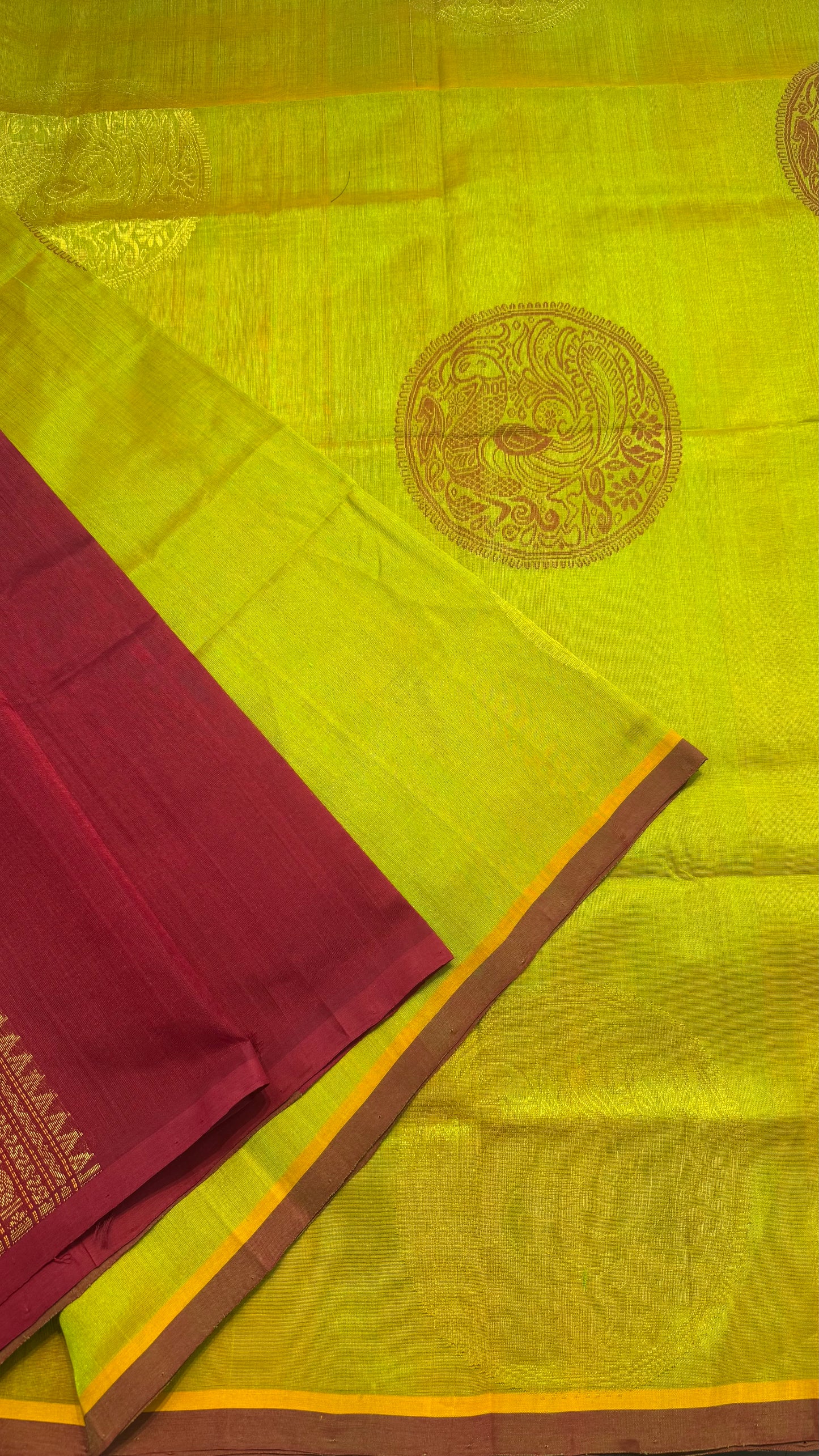 BORDERLESS OLIVE GREEN WITH CONTRAST MAROON KANCHIPURAM SILK COTTON (KSC62)
