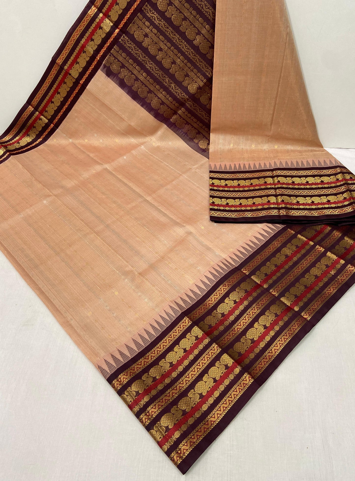 PEACH WITH DEEP BURGUNDY TRADITIONAL KUPPADAM HANDLOOM KANCHIPURAM SILK COTTON (KSC50)