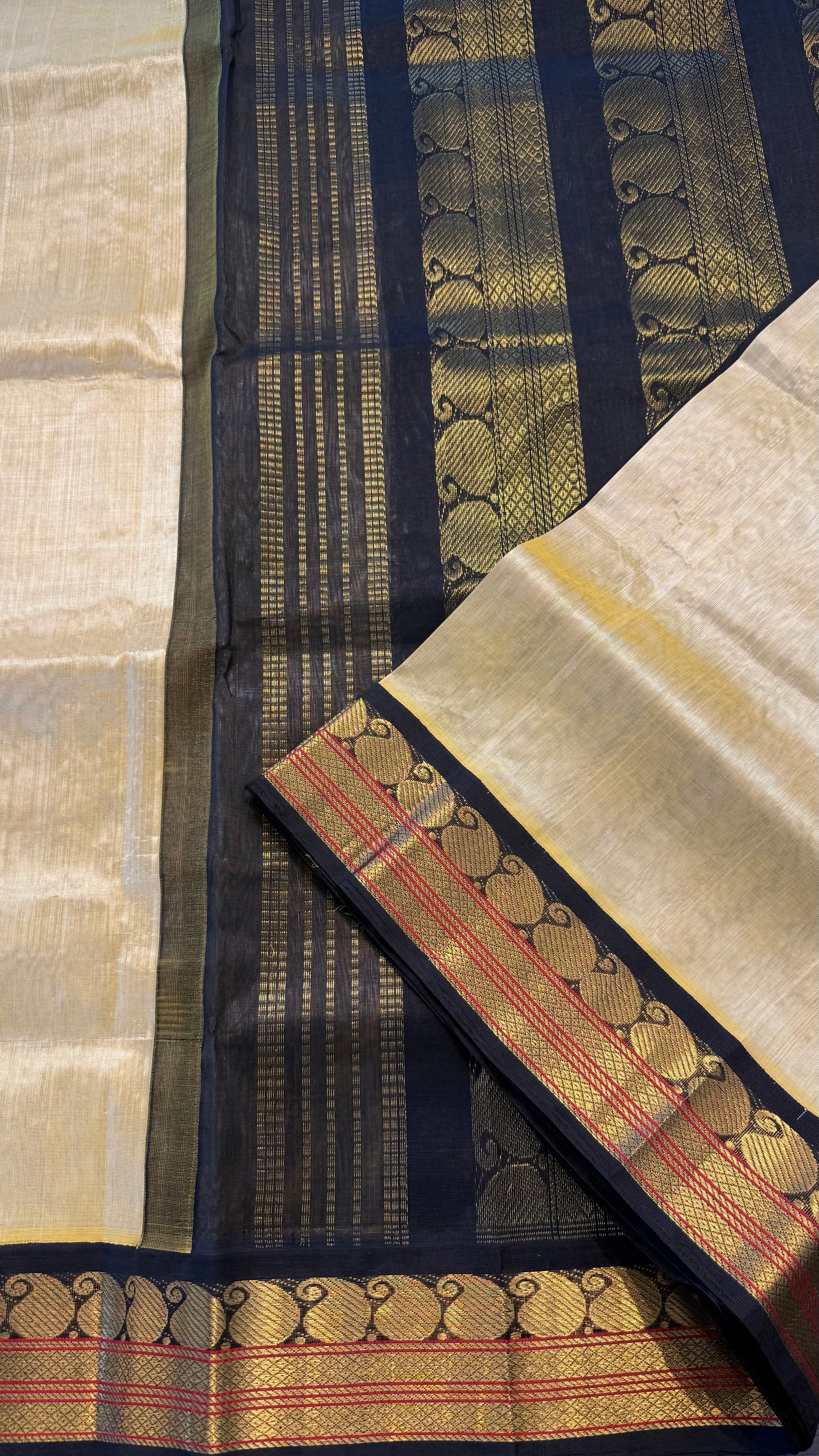 GOLD WITH CONTRAST BLACK KANCHIPURAM SILK COTTON SAREE (KSC10)