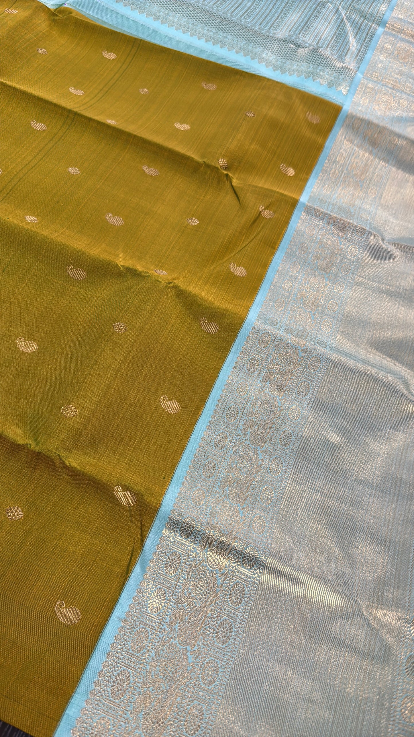 OLIVE GREEN & TIFFANY BLUE KANICHIPURAM HANDLOOM SILK SAREE (KSS05)