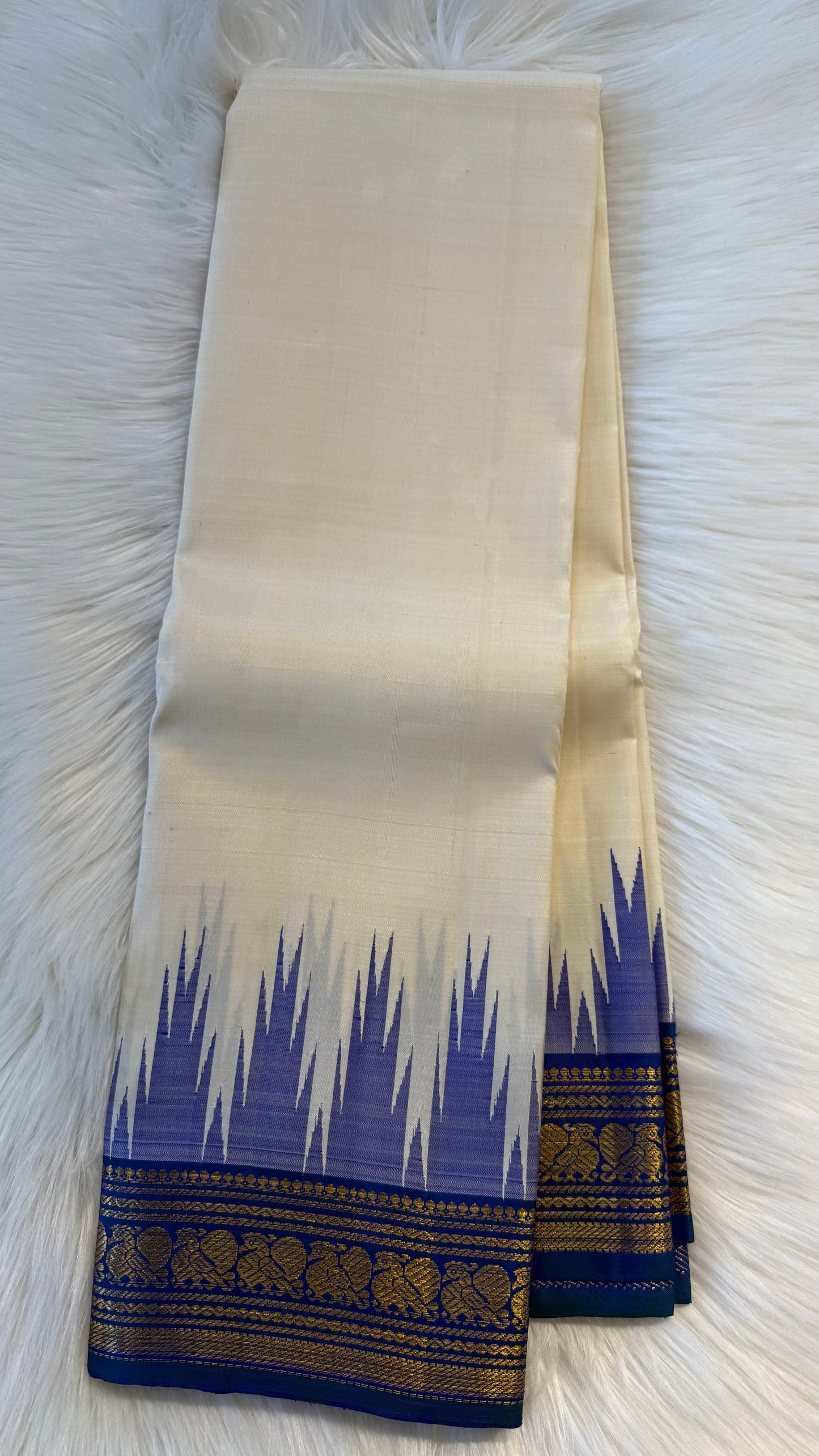CREAM WITH CONTRAST PEACOCK BLUE GOLD ZARI HANDLOOM KANCHIPURAM SILK SAREE (KSS293)