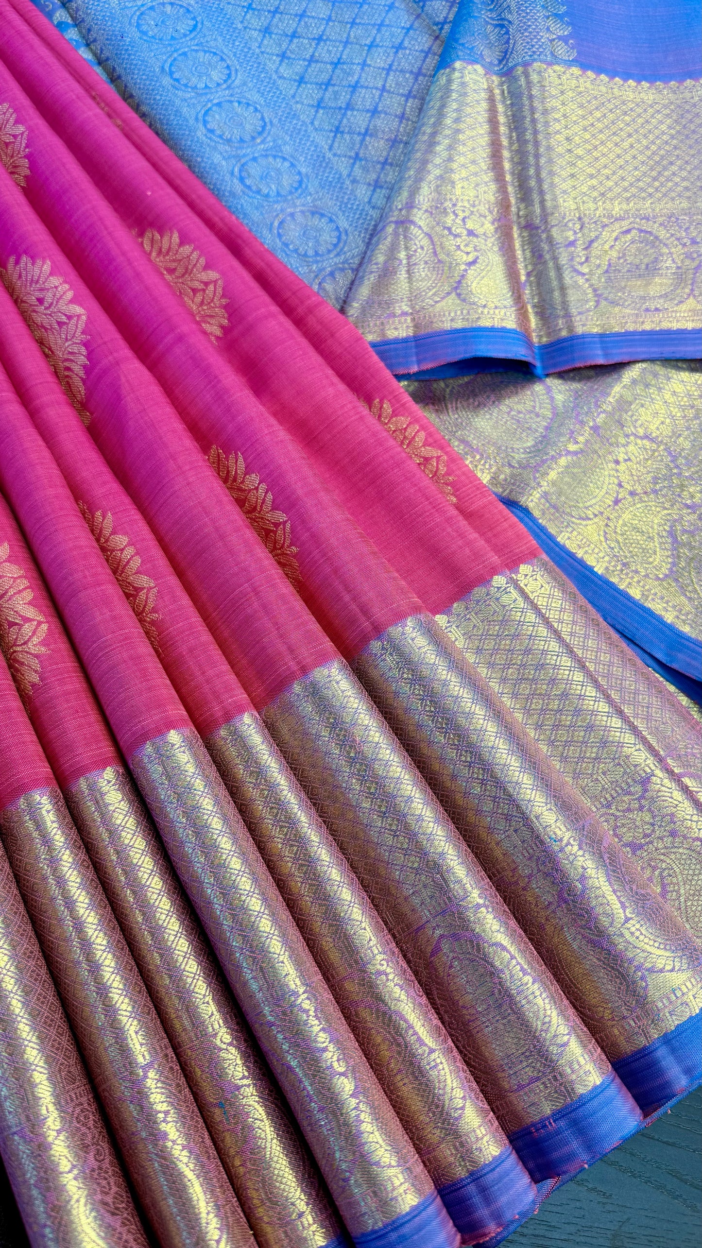 JAVA APPLE PINK WITH CONTRAST DUAL TONE UNICORN HANDLOOM KANICHIPURAM SILK SAREE (KSS22)