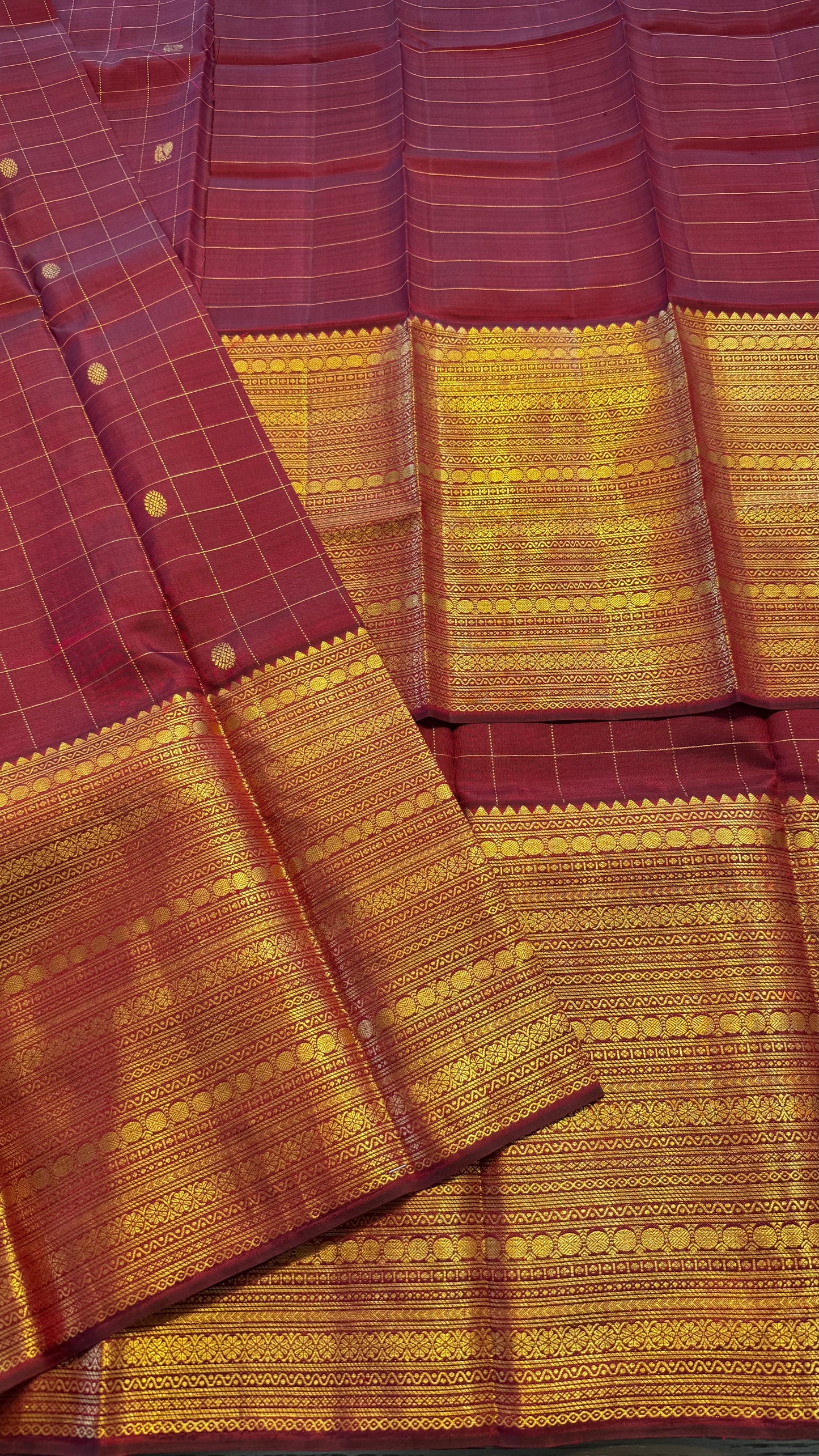 MAROON CHECKED GOLD ZARI HANDLOOM KANICHIPURAM SILK SAREE (KSS 503)