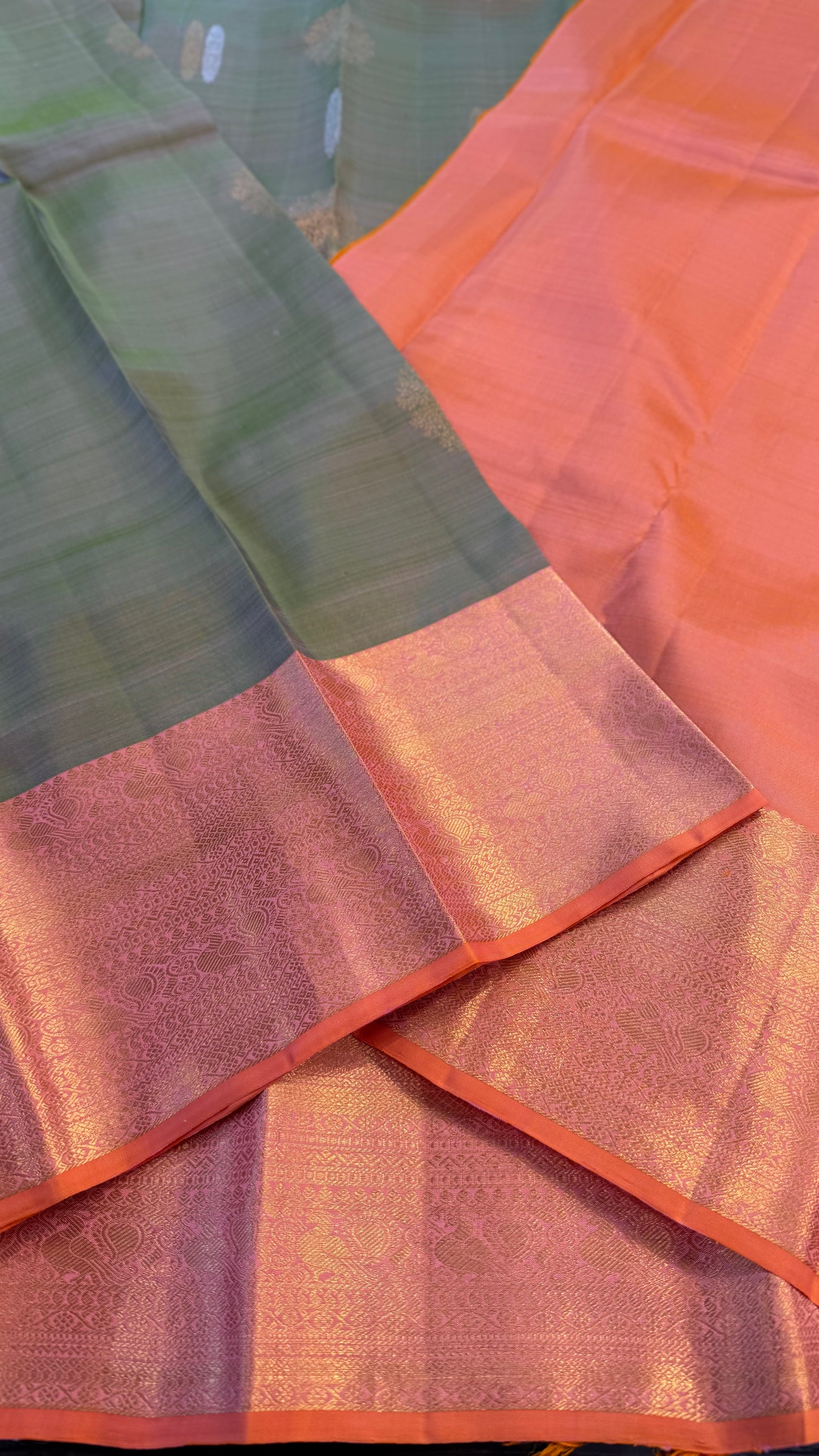 DUAL TONE GREEN WITH PEACH ORANGE GOLD ZARI HANDLOOM KANICHIPURAM SILK SAREE (KSS207)
