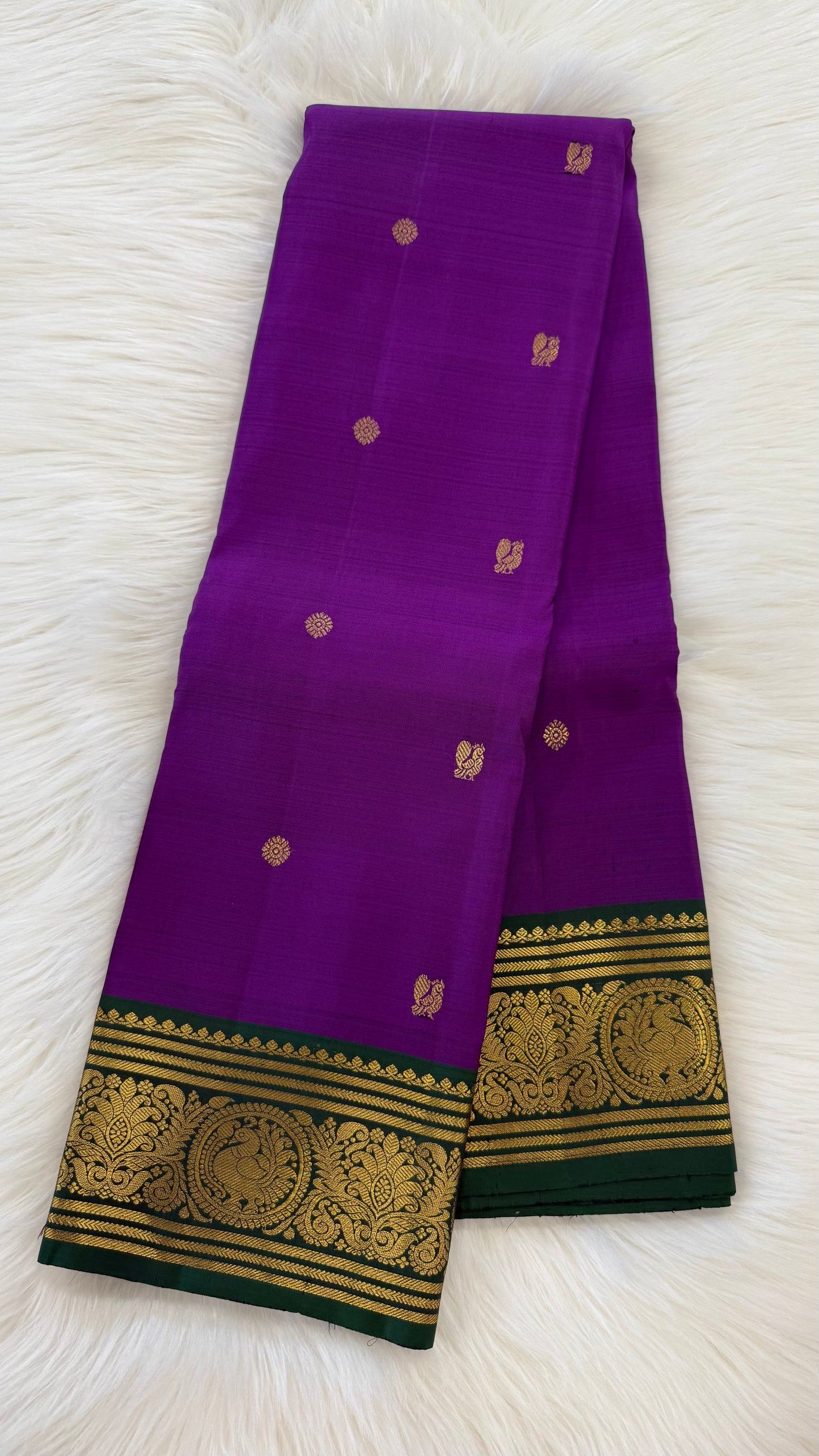 VADAMALLI PURPLE WITH CONTRAST BOTTLE GREEN GOLD ZARI HANDLOOM KANICHIPURAM SILK SAREE (KSS101)