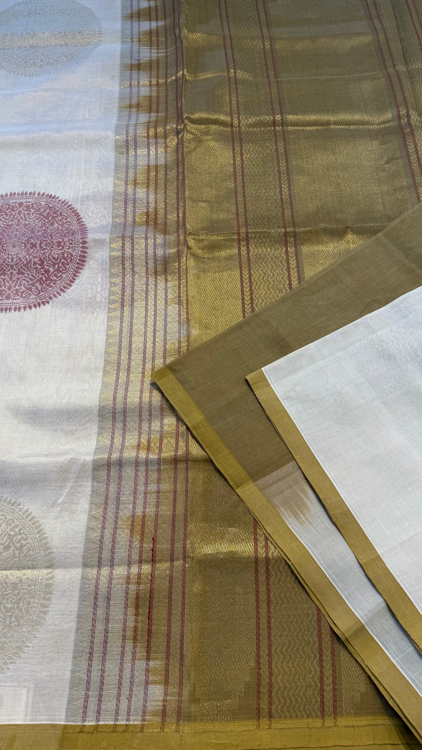 OFF WHITE WITH DARK GOLD HANDLOOM KANCHIPURAM SILK COTTON (KSC61)