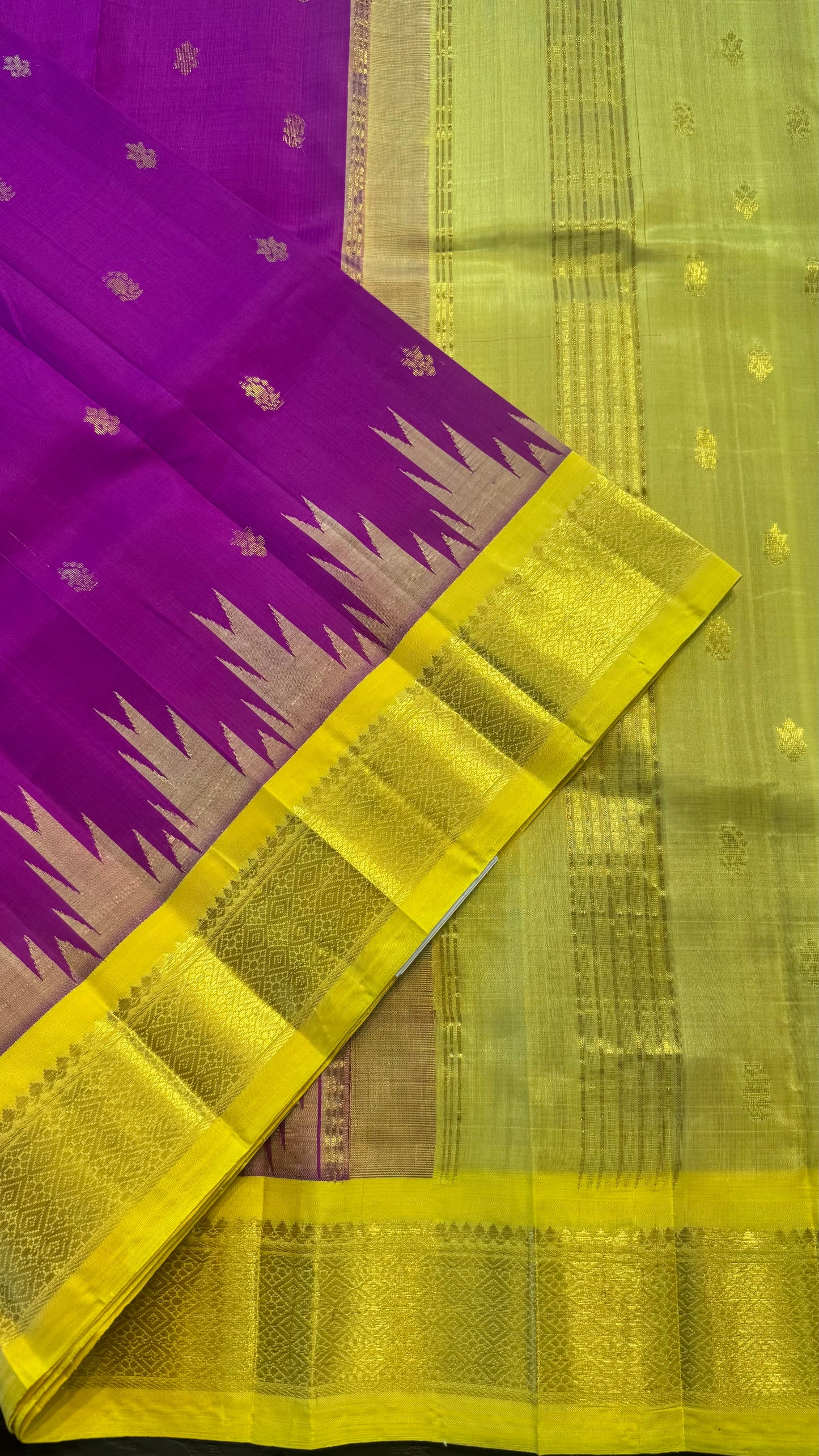MAGENTA WITH CONTRAST YELLOW PURE HANDLOOM KANCHIPURAM SINGLE SIDE BORDER SILK SAREE (KSSB25)