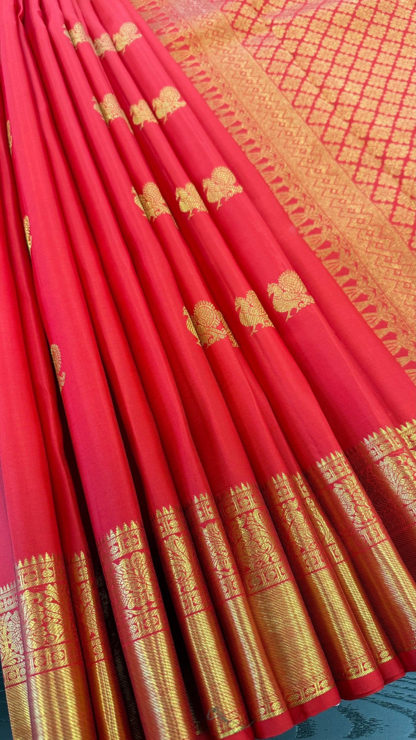 CHILI RED GOLD ZARI HANDLOOM KANICHIPURAM SILK SAREE (KSS83 / KSS154)