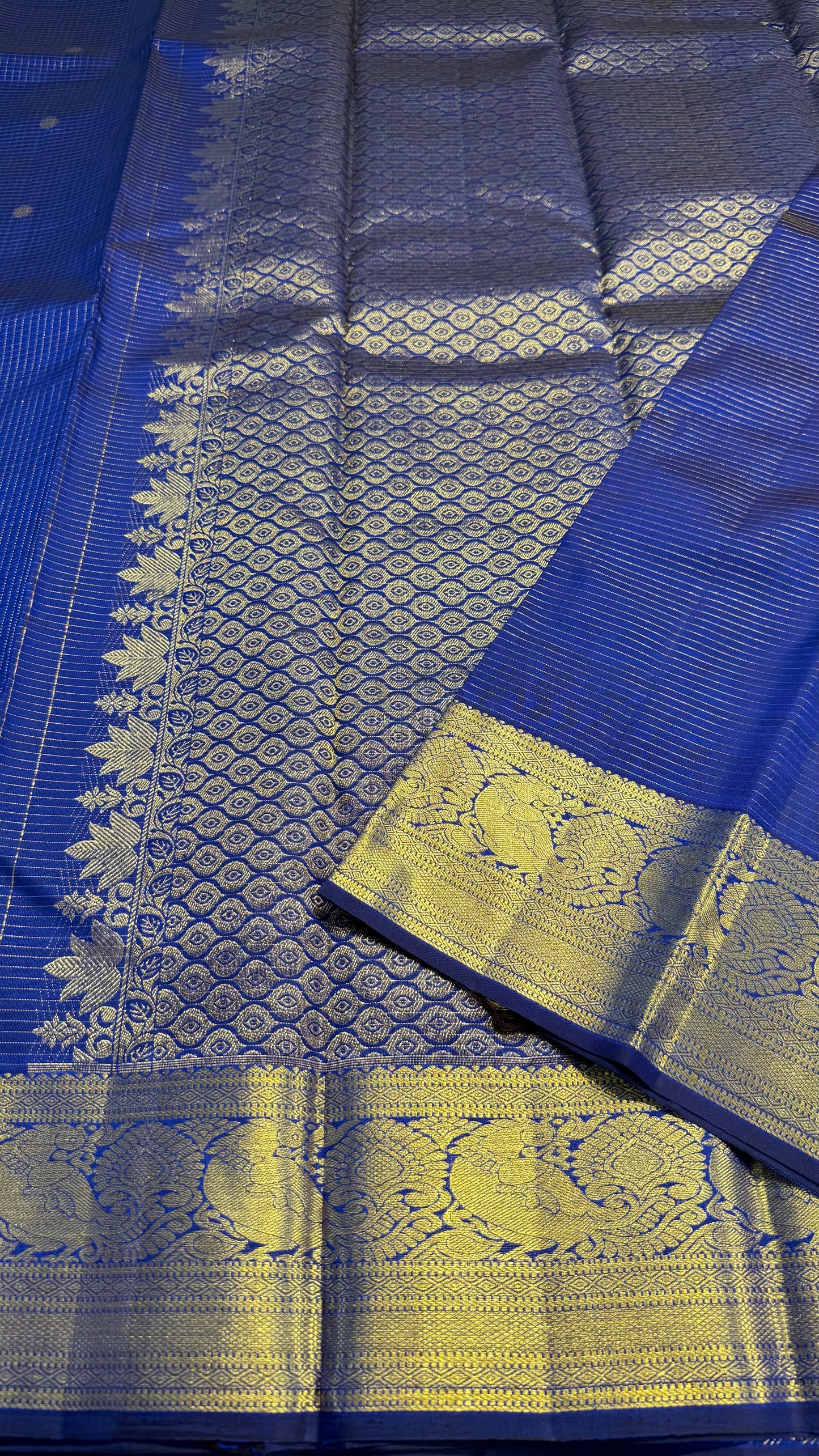 BLUE TRADITIONAL SMALL KATTAM GOLD ZARI HANDLOOM KANICHIPURAM SILK SAREE (KSS258)