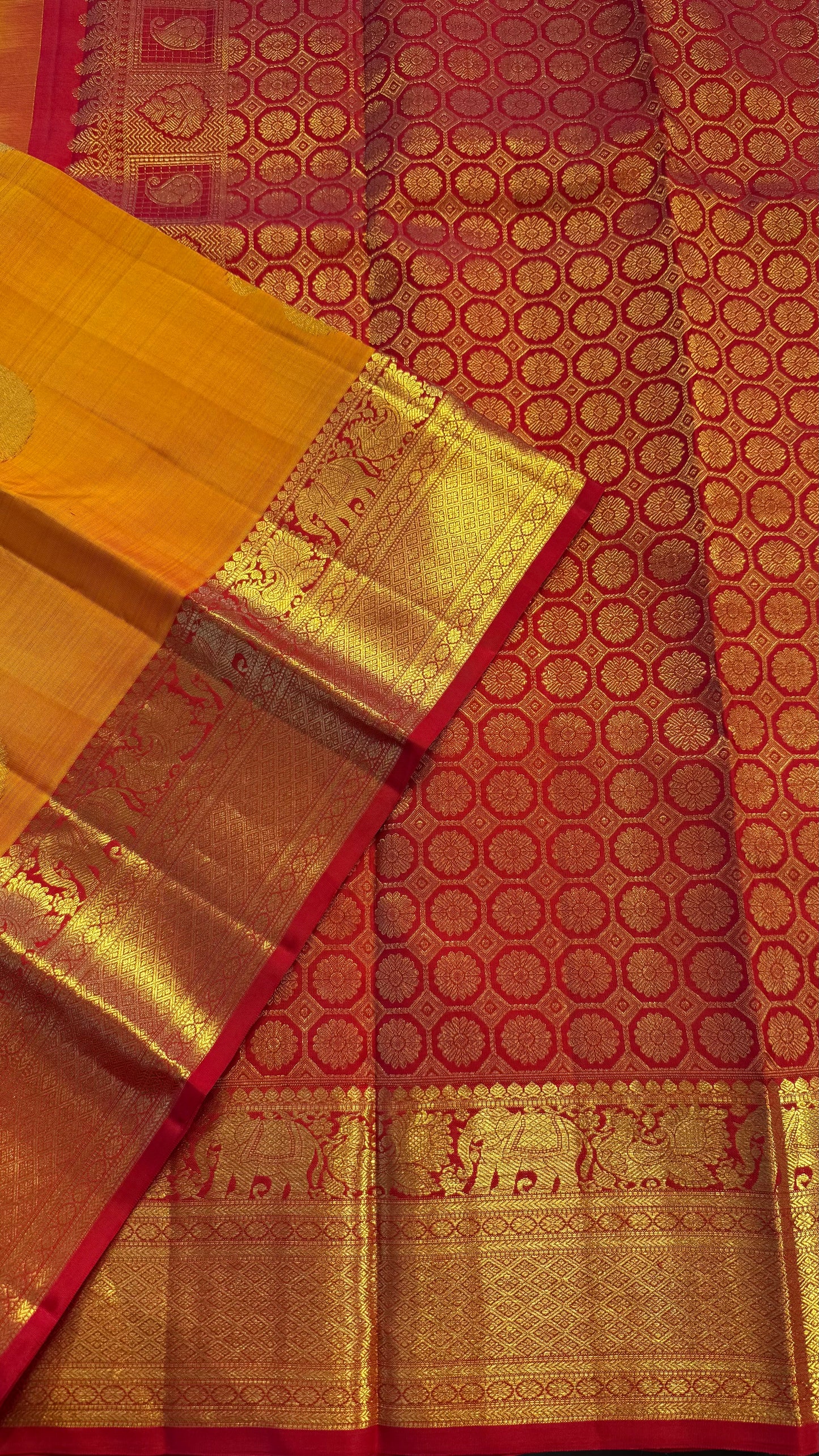 MANGO YELLOW WITH CONTRAST RED GOLD ZARI HANDLOOM KANCHIPURAM SILK SAREE (KSS406)