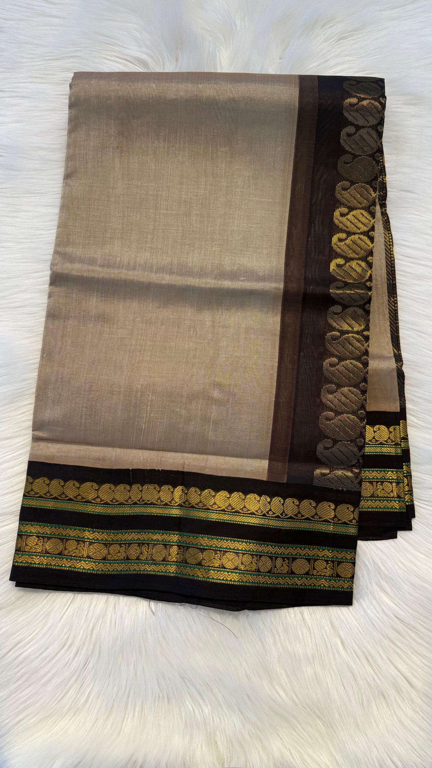 CHAMPAGNE WITH CONTRAST DARK BROWN KANCHIPURAM SILK COTTON SAREE (KSC12)