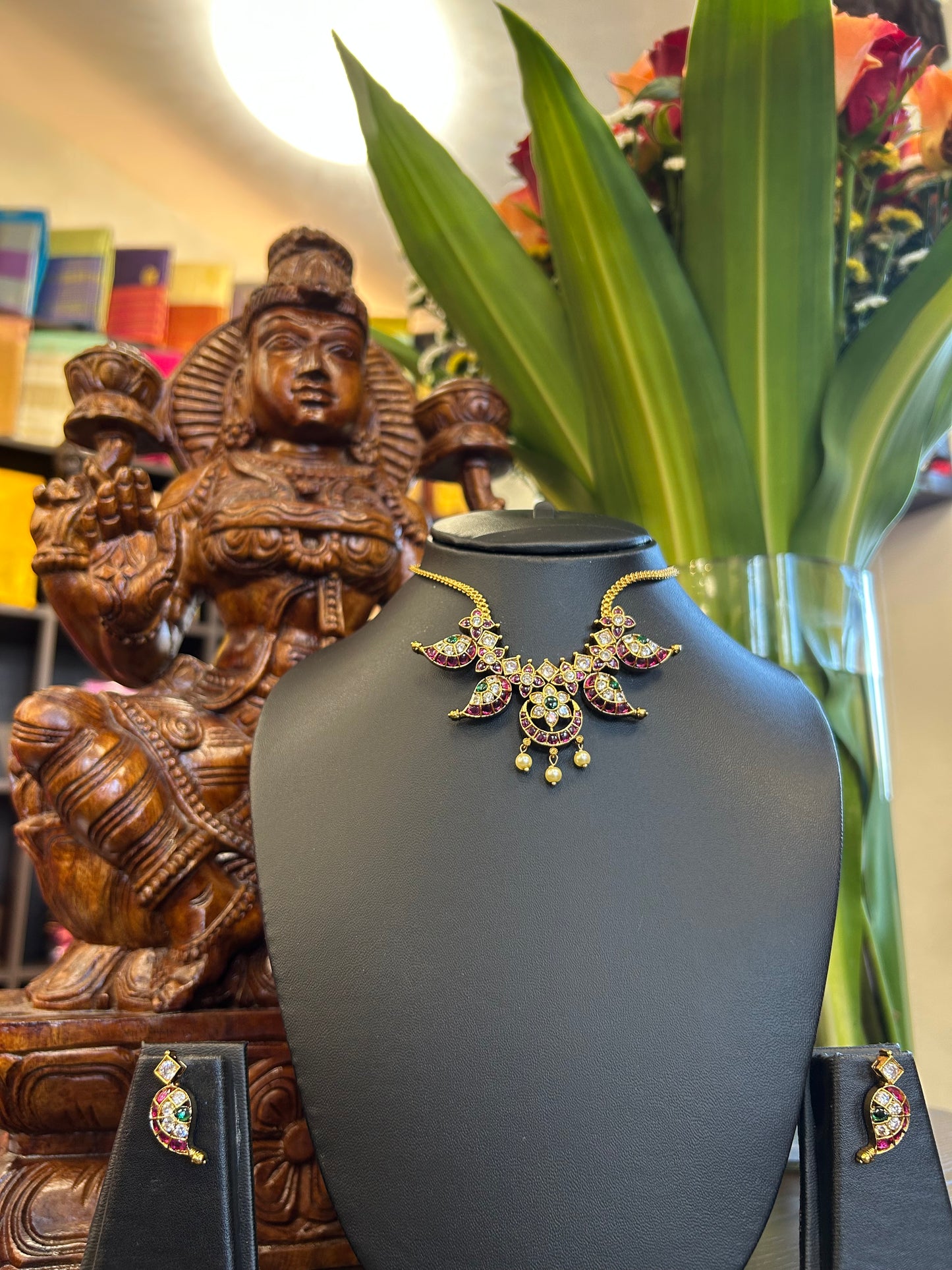 Jovita Short Necklace