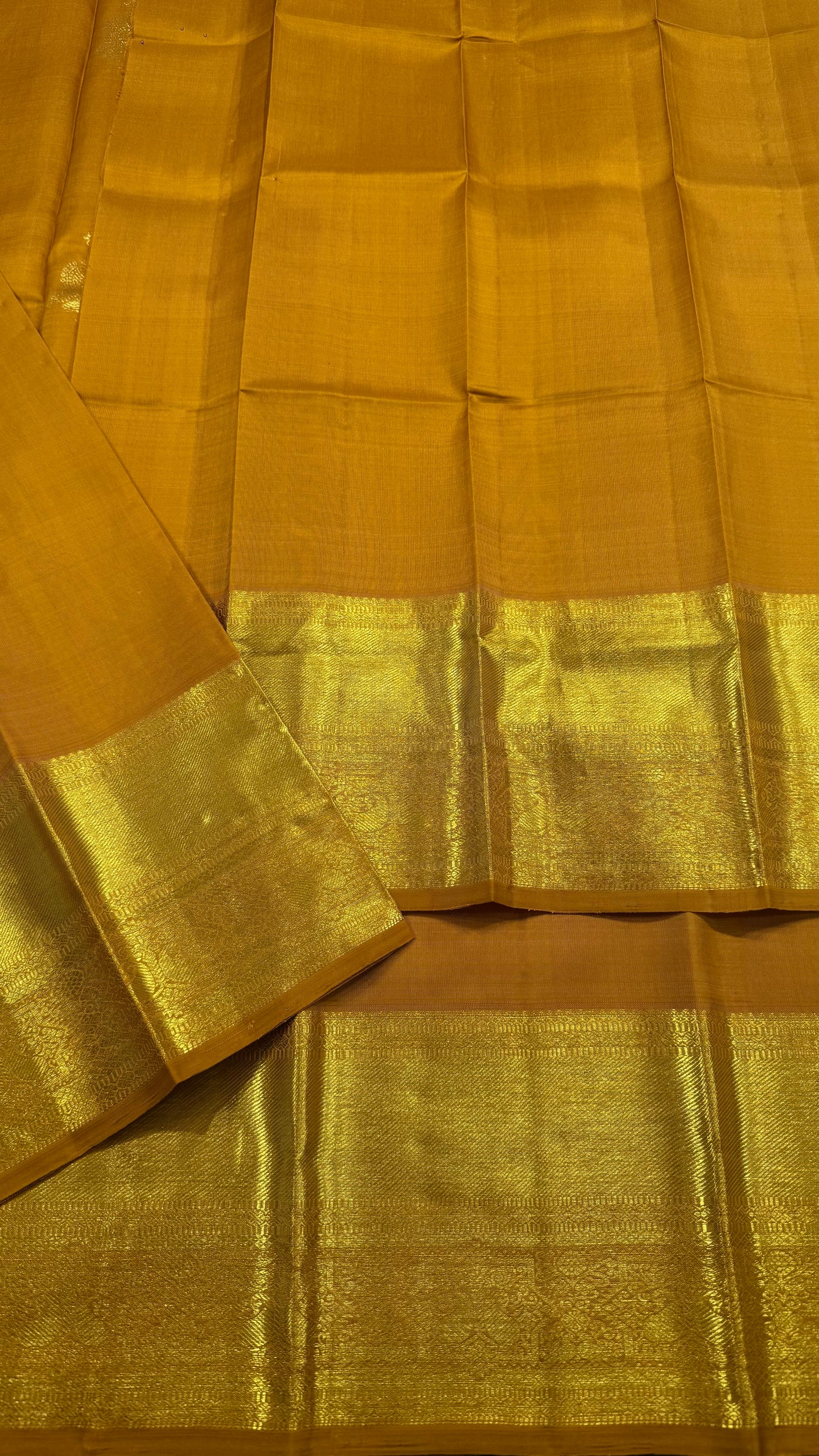 GAMBOGE PURE KANCHIPURAM HANDLOOM SILK SAREE(KSS 535)