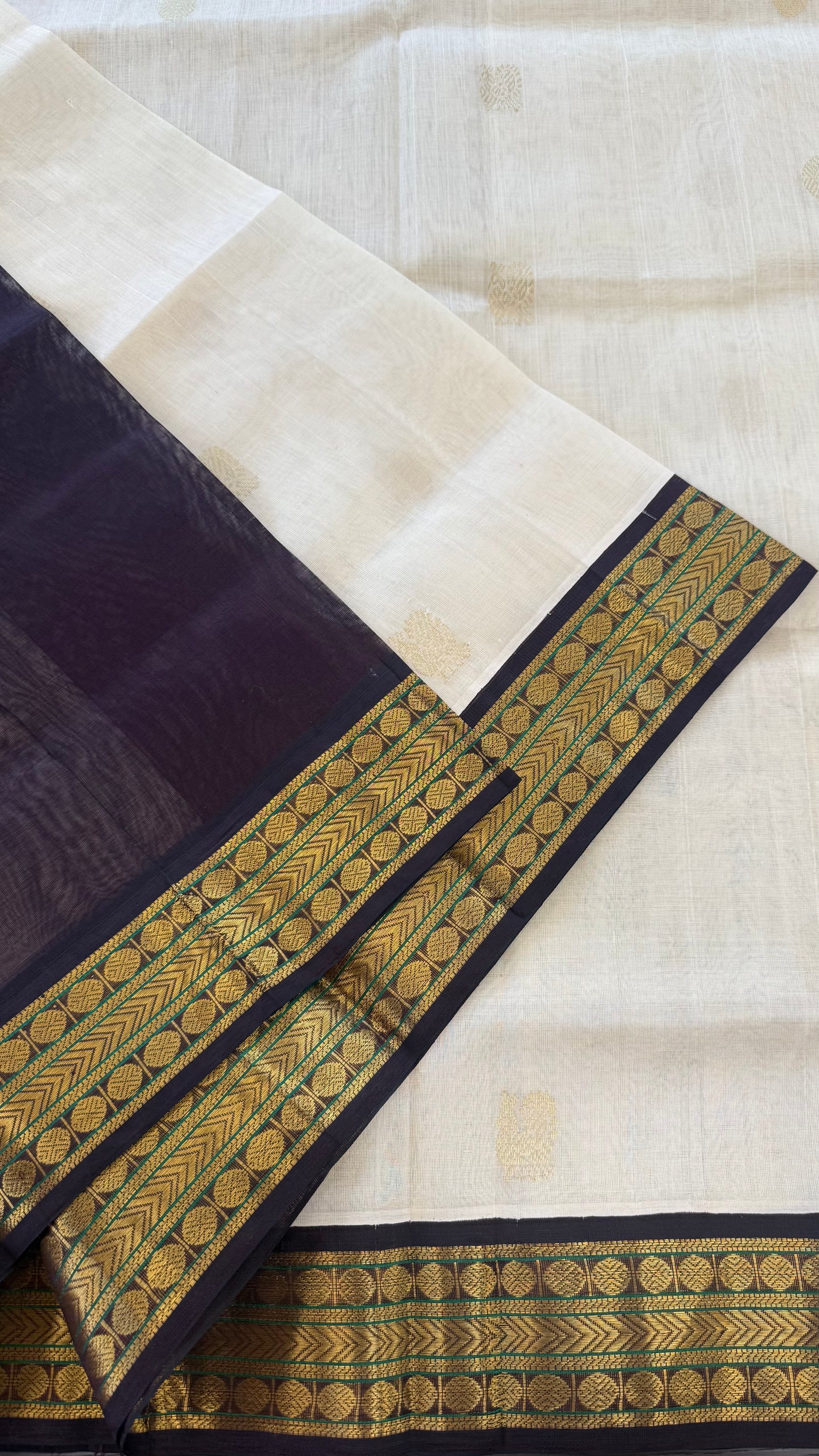 CREAM WITH COFFEE BROWN HANDLOOM KANCHIPURAM SILK COTTON (KSC14)