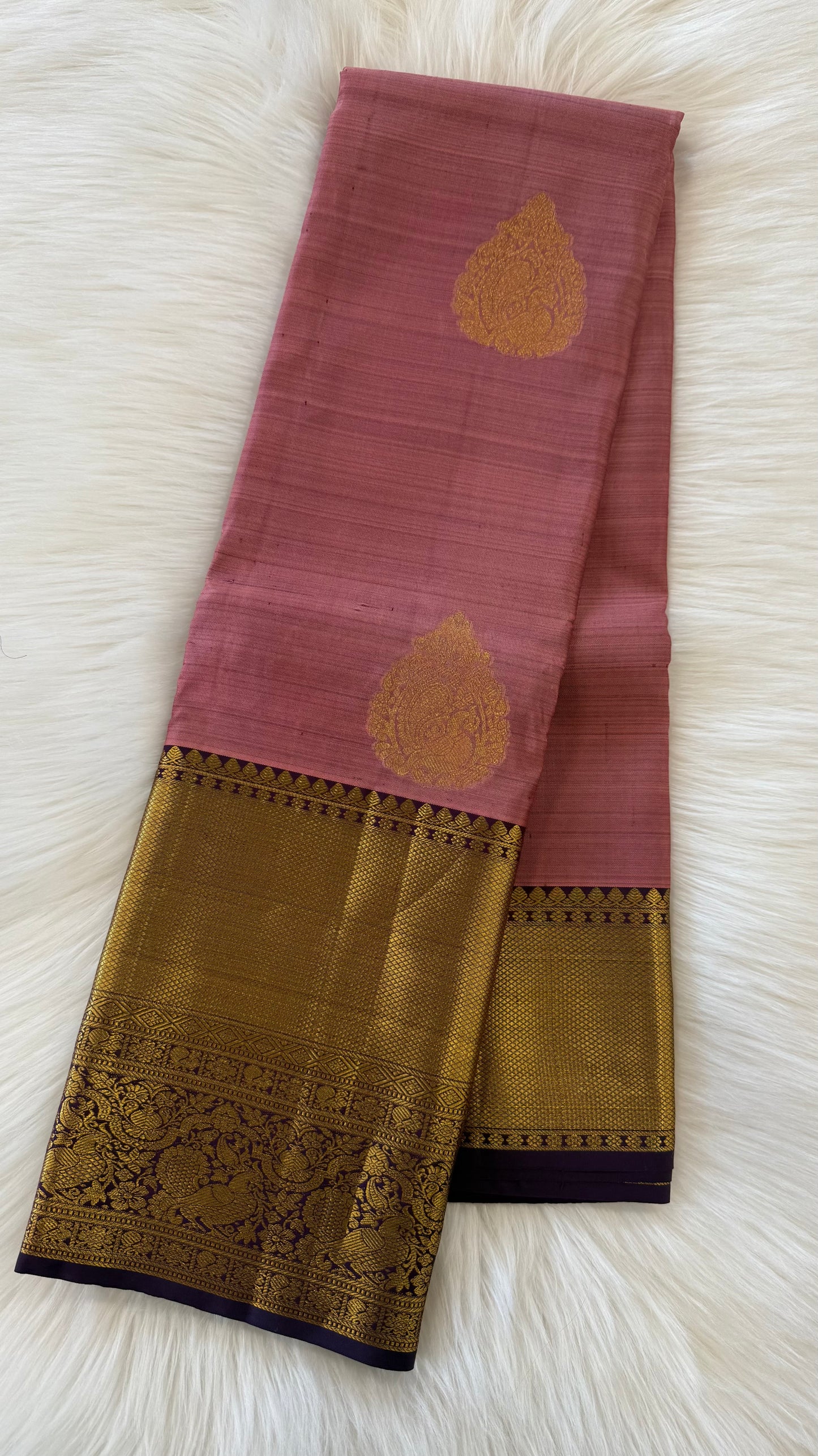 ROSE GOLD WITH CONTARST DARK BYZANTIUM GOLD ZARI HANDLOOM KANICHIPURAM SILK SAREE (KSS58)