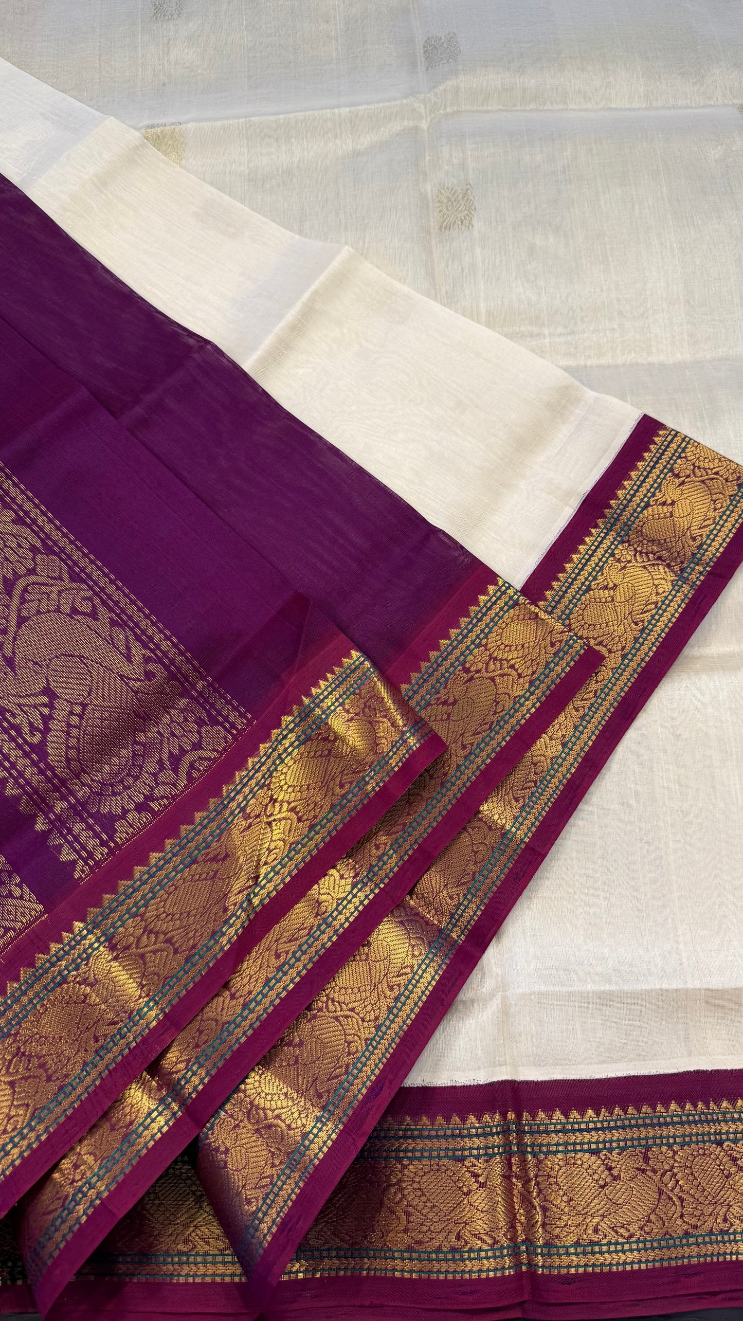 CREAM WITH MAGENTA HANDLOOM KANCHIPURAM SILK COTTON (KSC111)