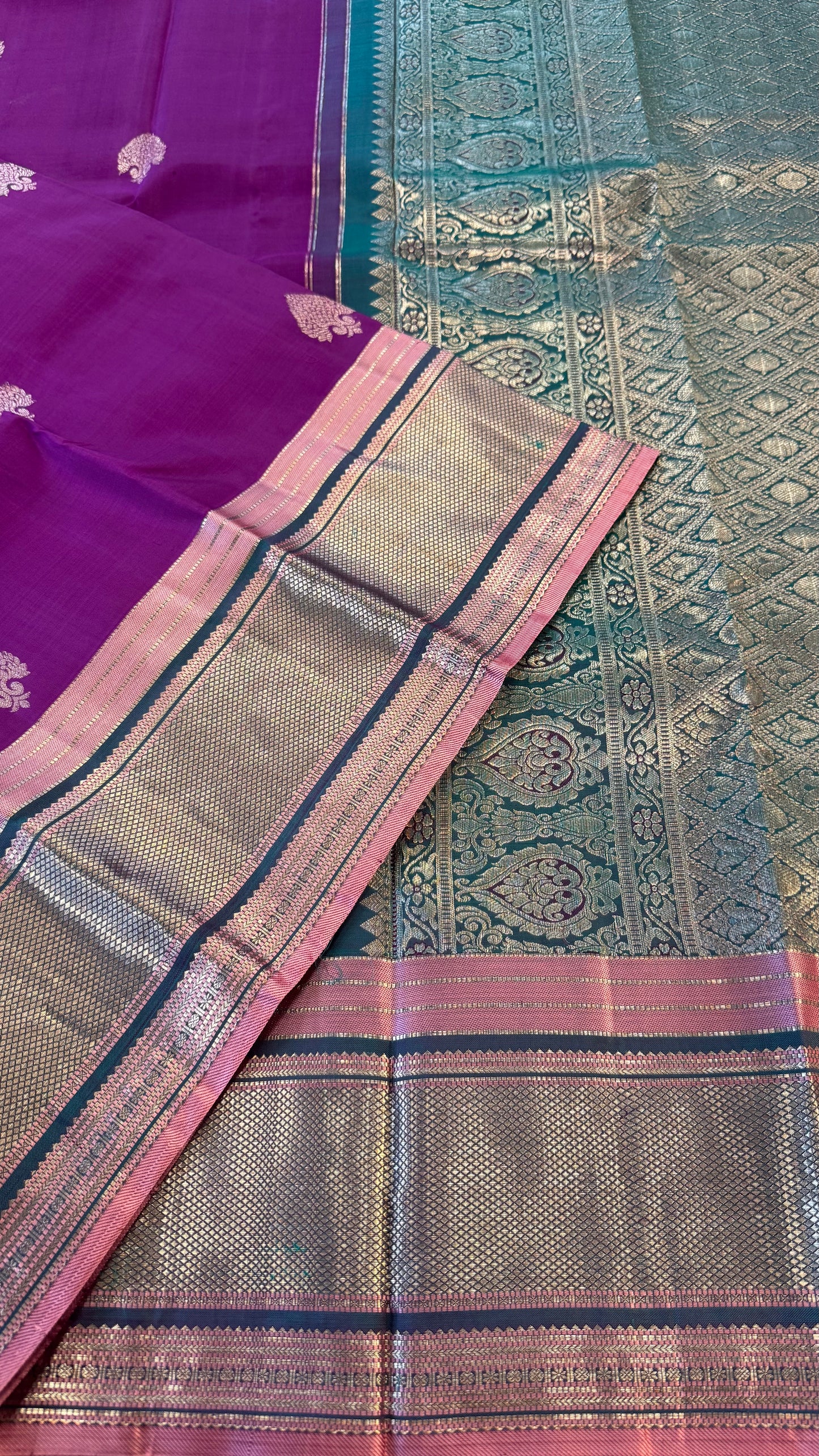 BYZANTIUM PURPLE CONTRAST ANITQUE GOLD ZARI HANDLOOM KANICHIPURAM SILK SAREE (KSS80)
