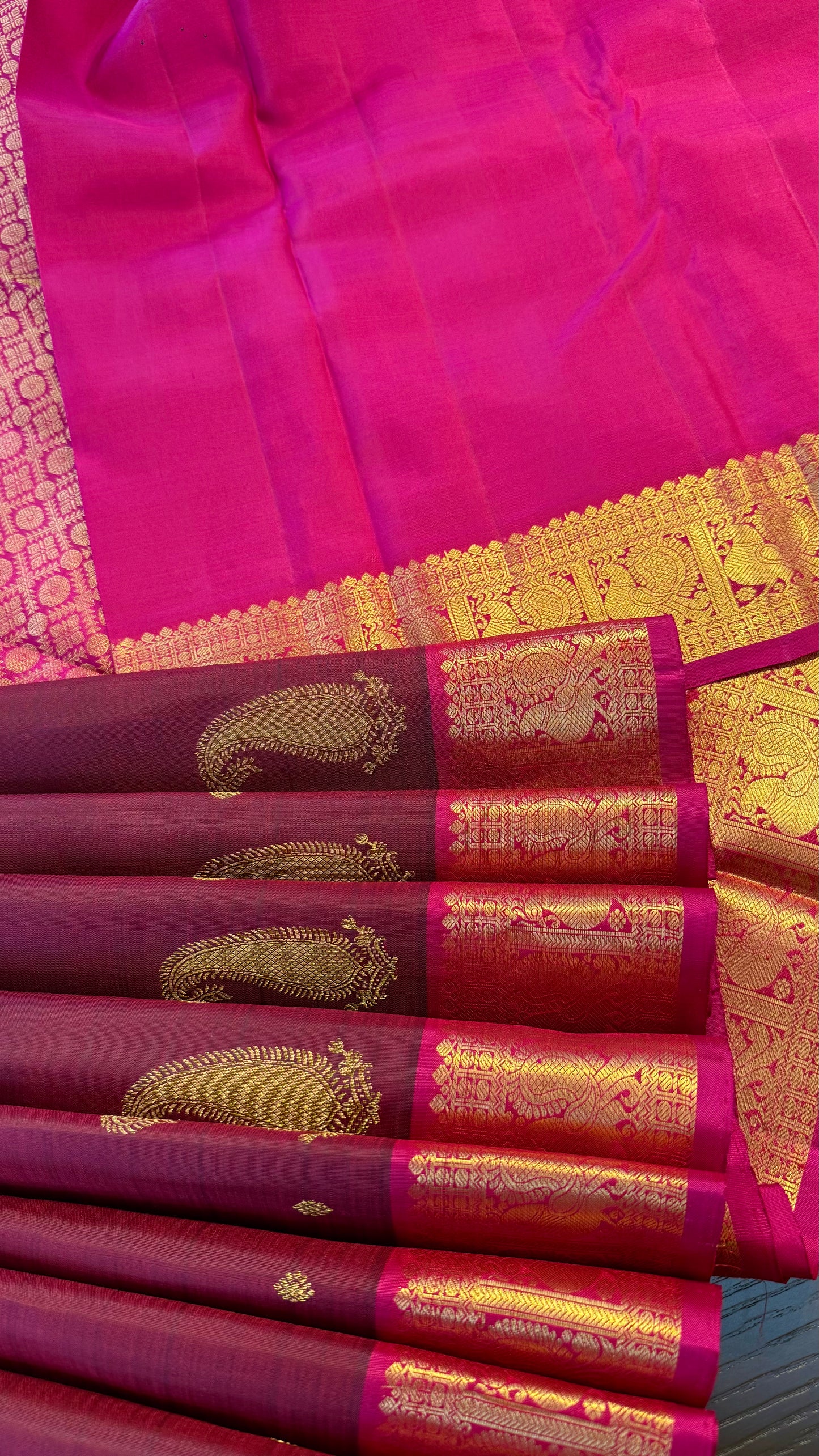 MULBERRY MAROON MANGO MOTIF CONTRAST RANI PINK HANDLOOM KANICHIPURAM SILK SAREE (KSS37)