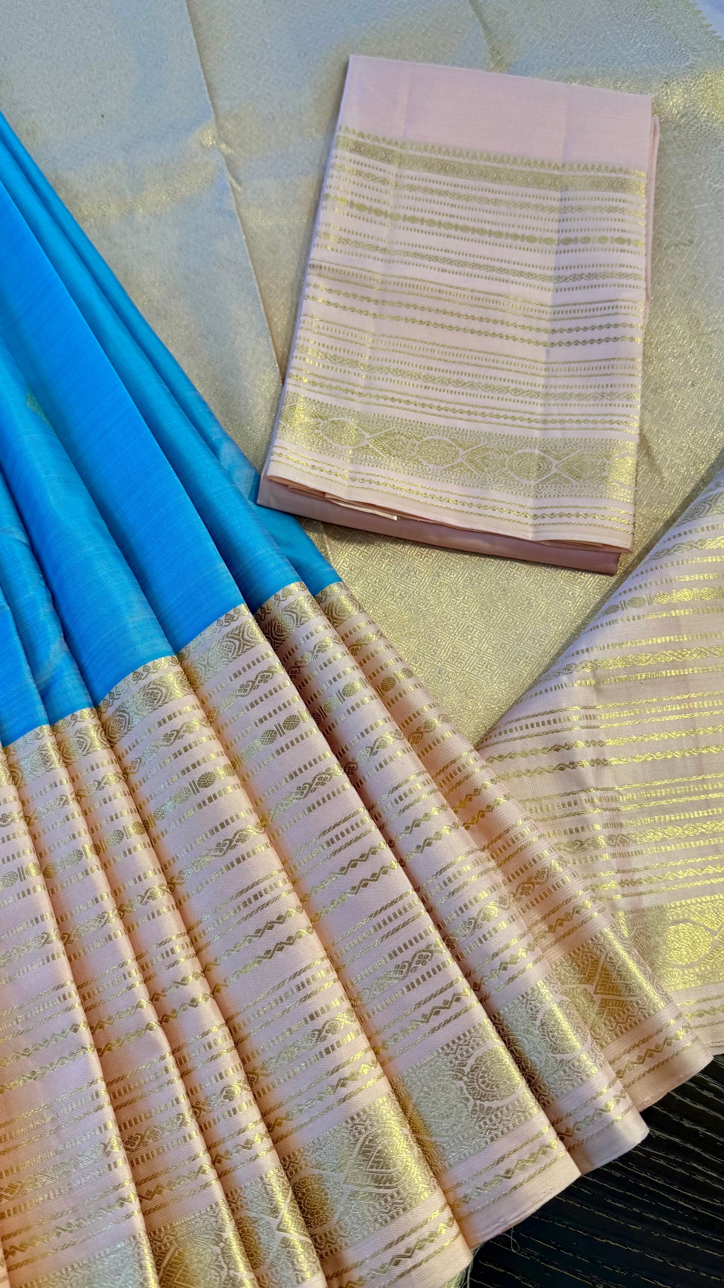 LIGHT BLUE WITH PASTEL PINK GOLD ZARI HANDLOOM KANICHIPURAM SILK SAREE (KSS212)