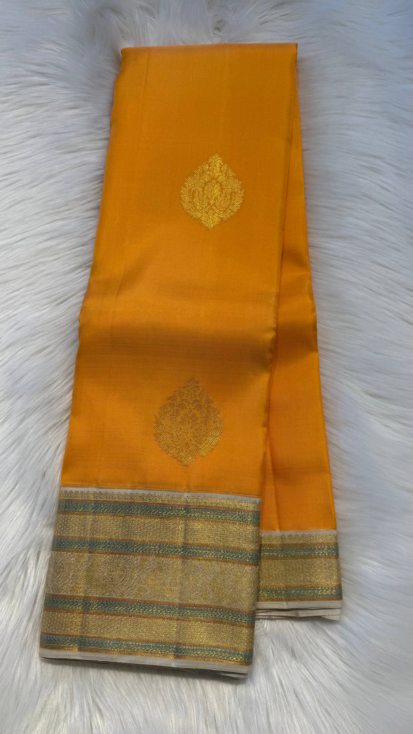 MARIGOLD YELLOW CONTRAST WITH OFF WHITE KANCHIPURAM SILK SAREE (KSS291)