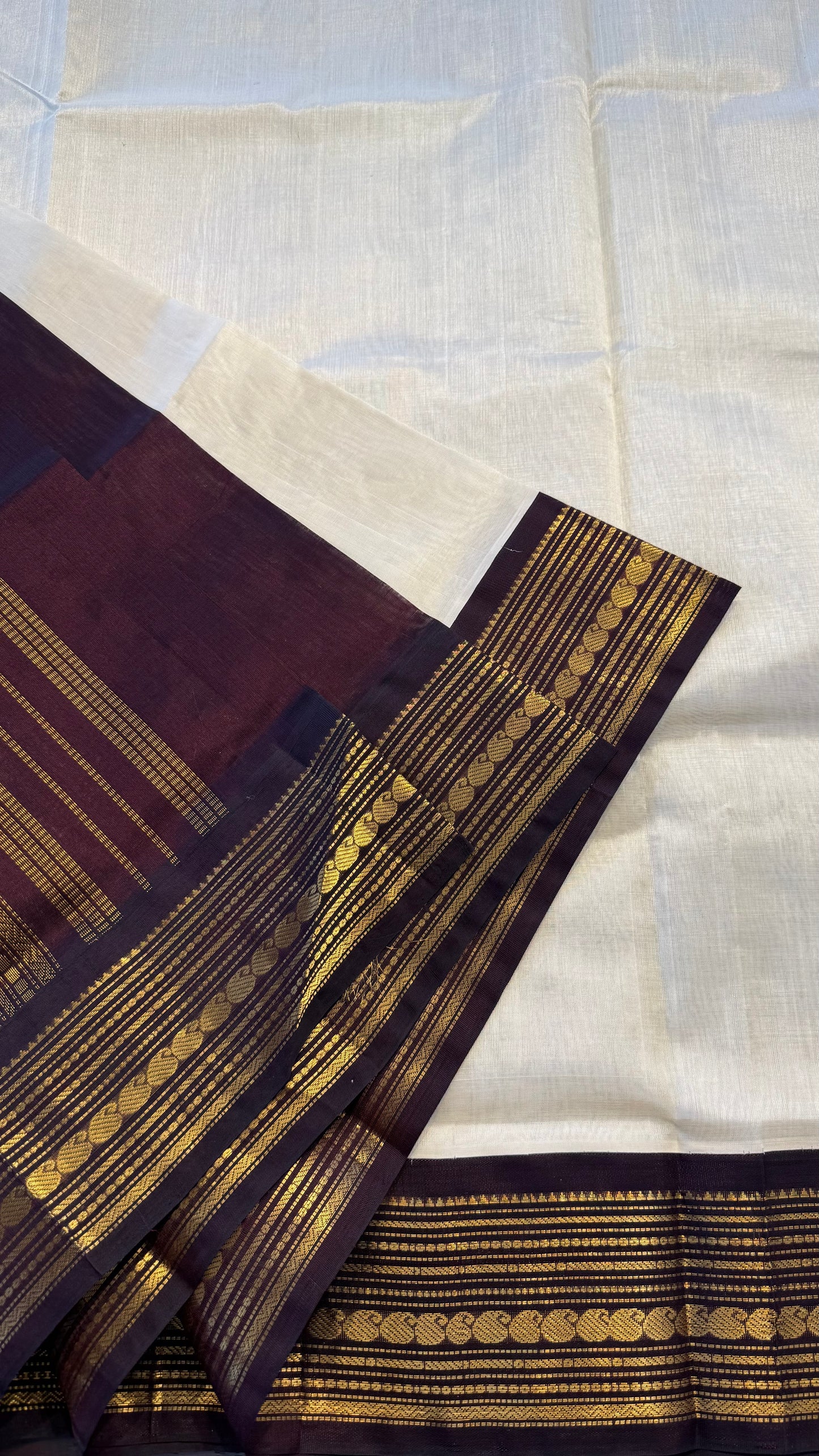 CREAM WITH COFFEE BROWN HANDLOOM KANCHIPURAM SILK COTTON (KSC102)