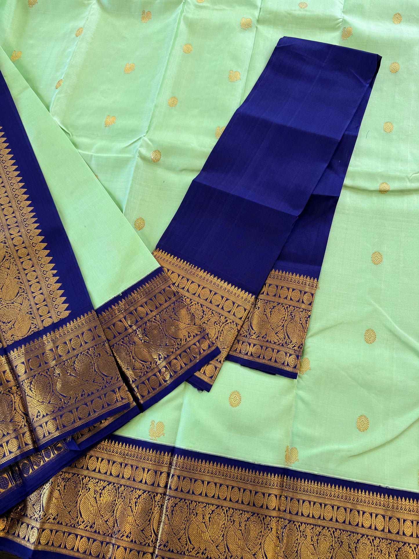 SEA GREEN WITH CONTRAST NAVY BLUE BORDER HANDLOOM KANICHIPURAM SILK SAREE (KSS223)