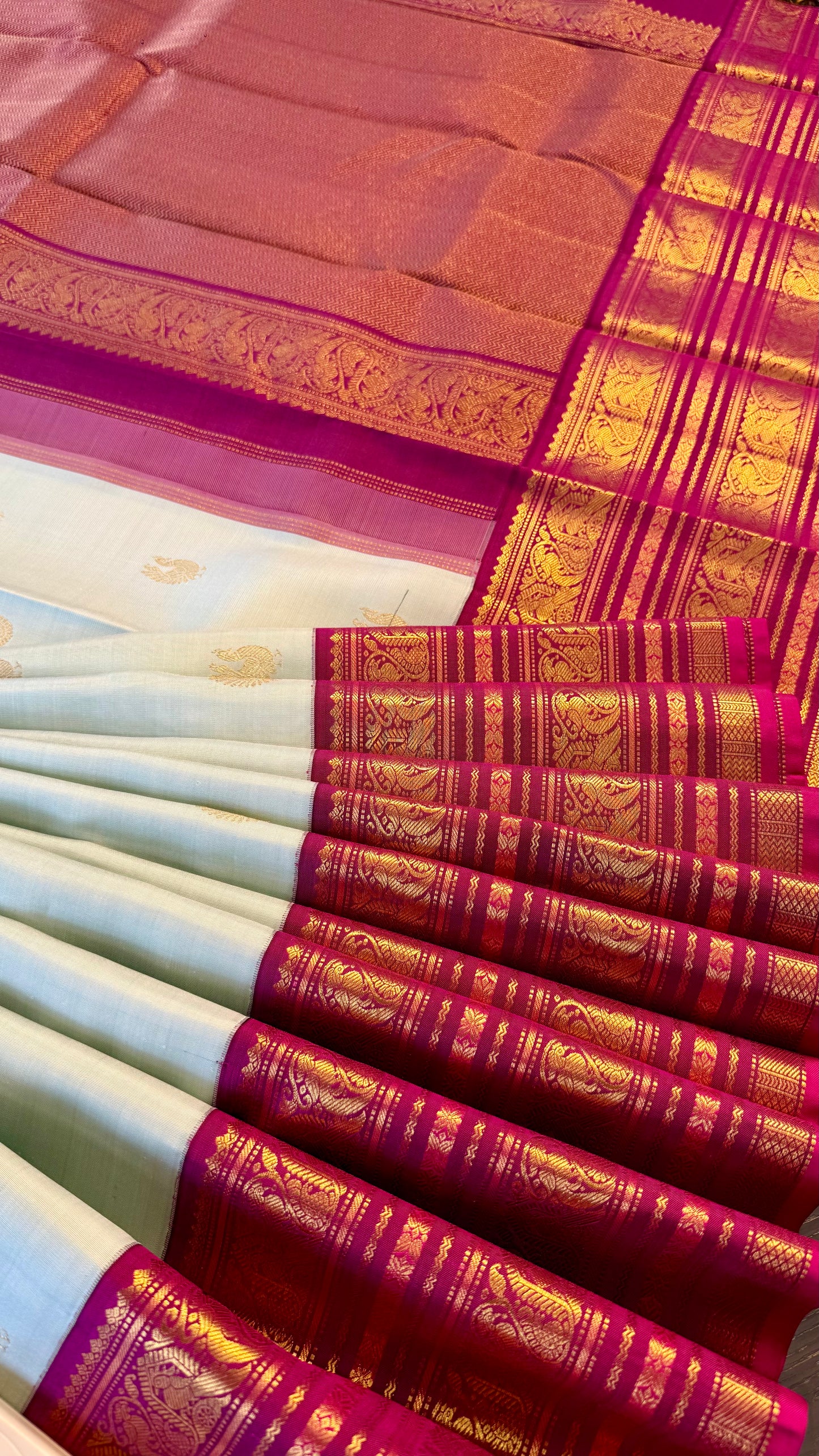 PASTEL LIGHT BLUE WITH VADAMALLI PURPLE TRADITIONAL HANDLOOM KANICHIPURAM SILK SAREE (KSS40)