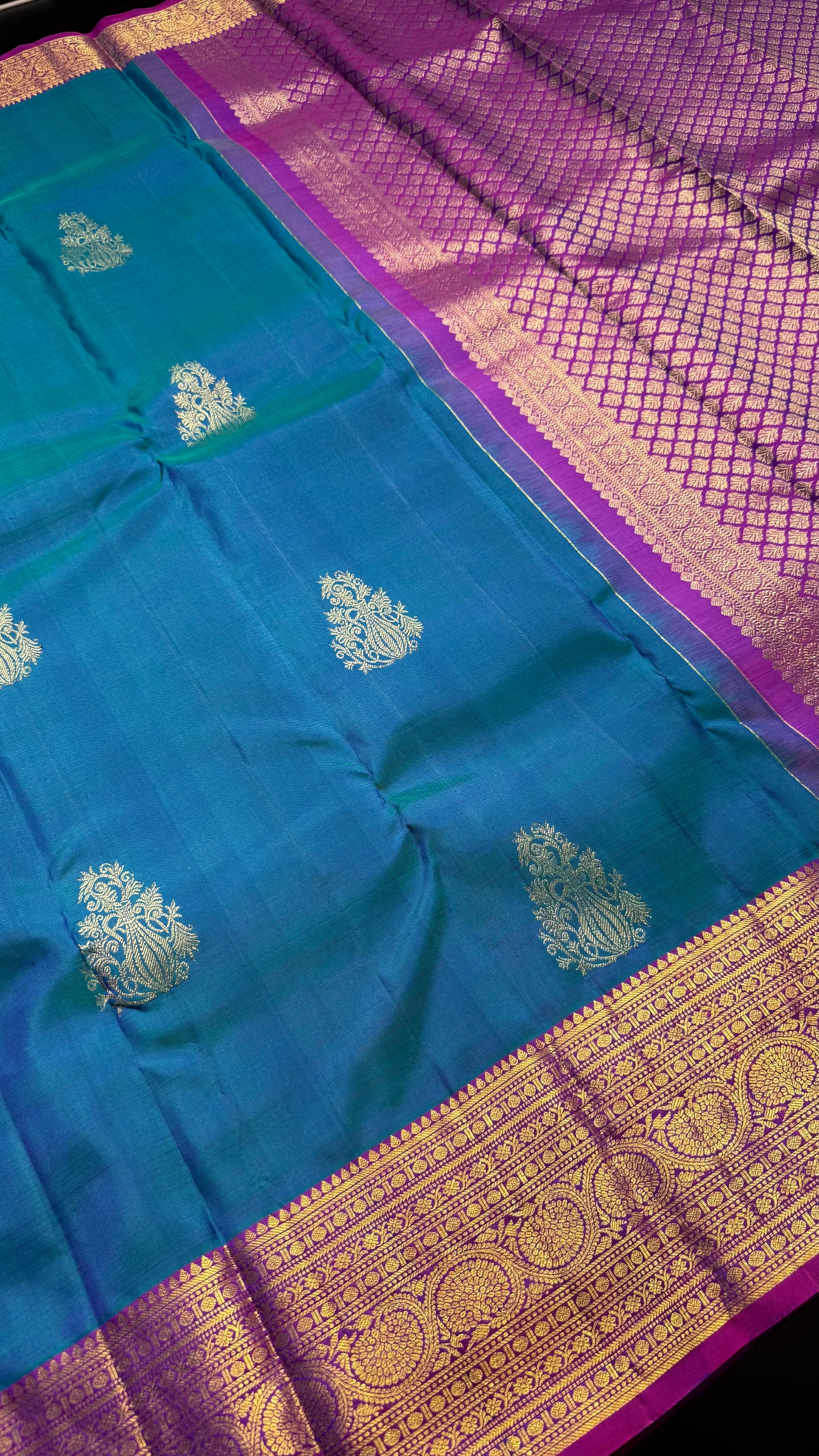 PEACOCK BLUE CONTRAST PURPLE GOLD ZARI HANDLOOM KANCHIPURAM SILK SAREE (KSS385)