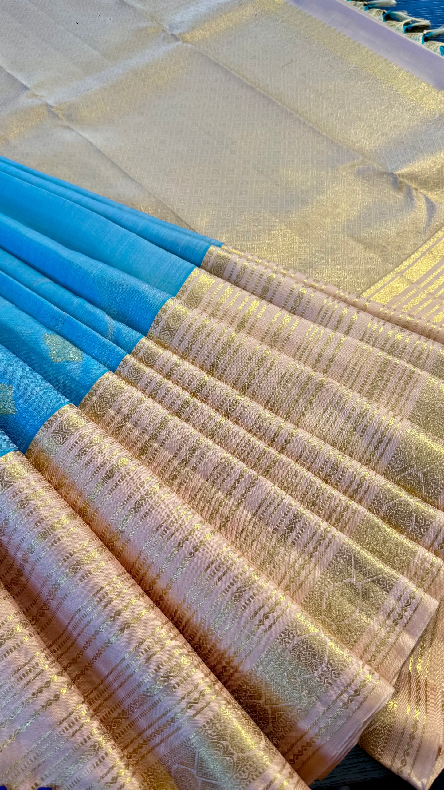 LIGHT BLUE WITH PASTEL PINK GOLD ZARI HANDLOOM KANICHIPURAM SILK SAREE (KSS212)