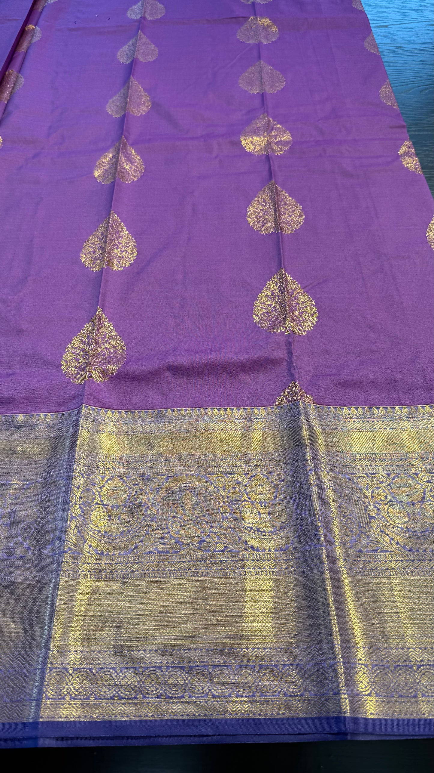 PURPLE WITH CONTRAST NAVY BLUE SEMI SILK KANICHIPURAM SILK SAREE (SSKS39)