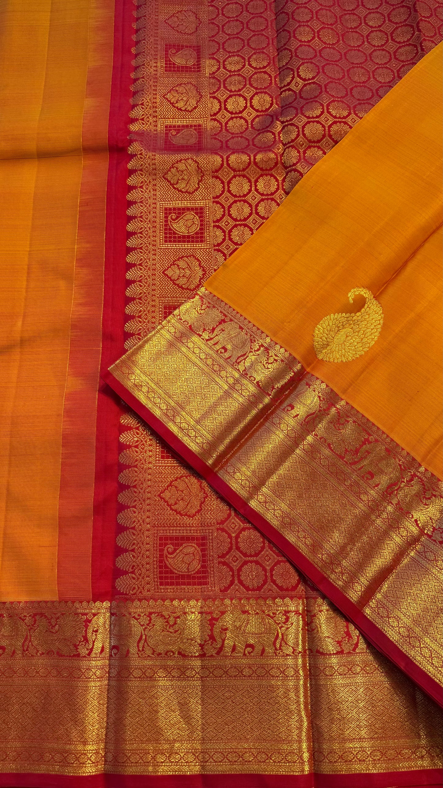 MANGO YELLOW WITH CONTRAST RED GOLD ZARI HANDLOOM KANCHIPURAM SILK SAREE (KSS406)