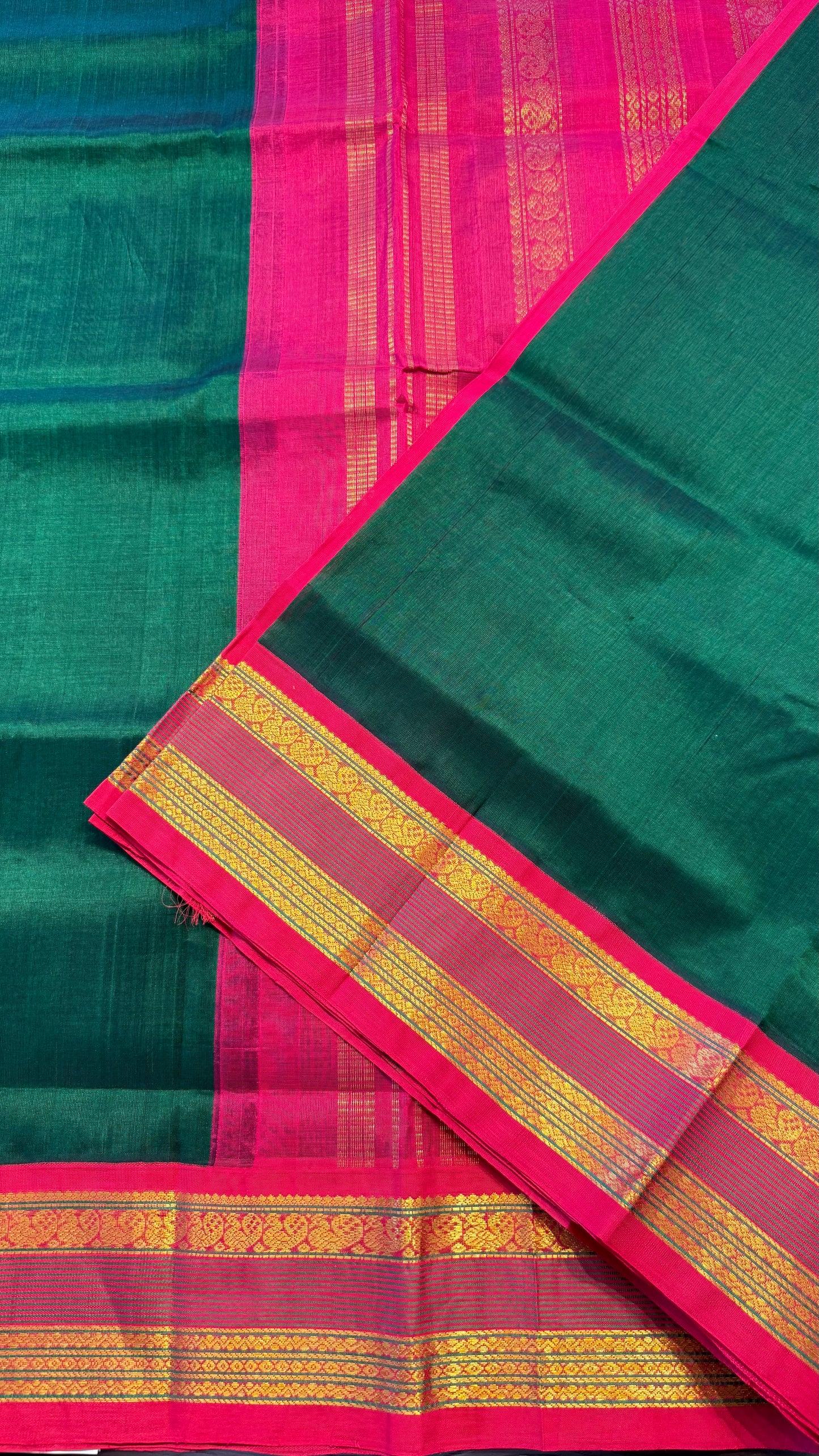DARK GREEN WITH RANI PINK HANDLOOM KANCHIPURAM SILK COTTON (KSC105)