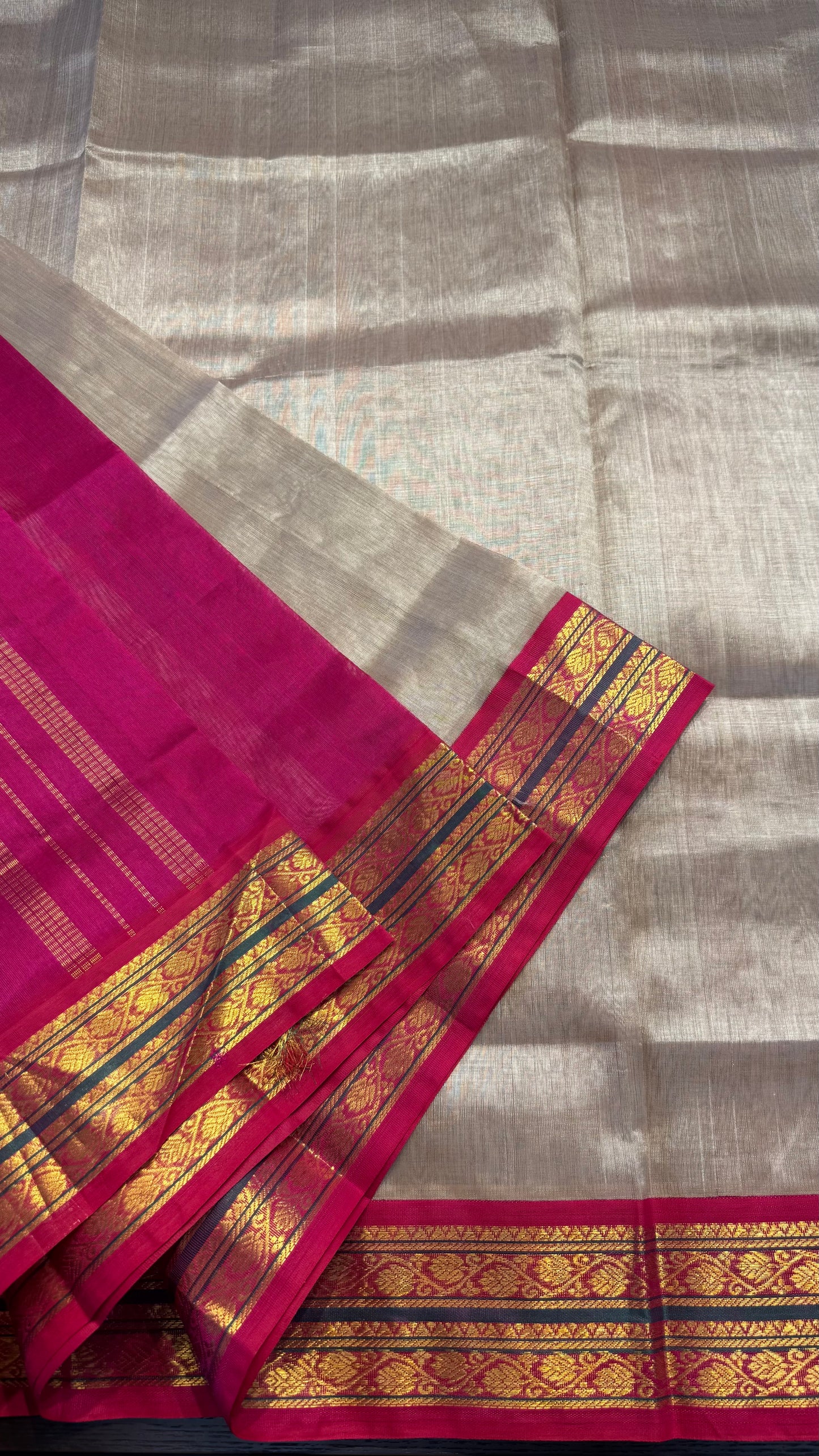 BEIGE WITH PINK HANDLOOM KANCHIPURAM SILK COTTON (KSC113)