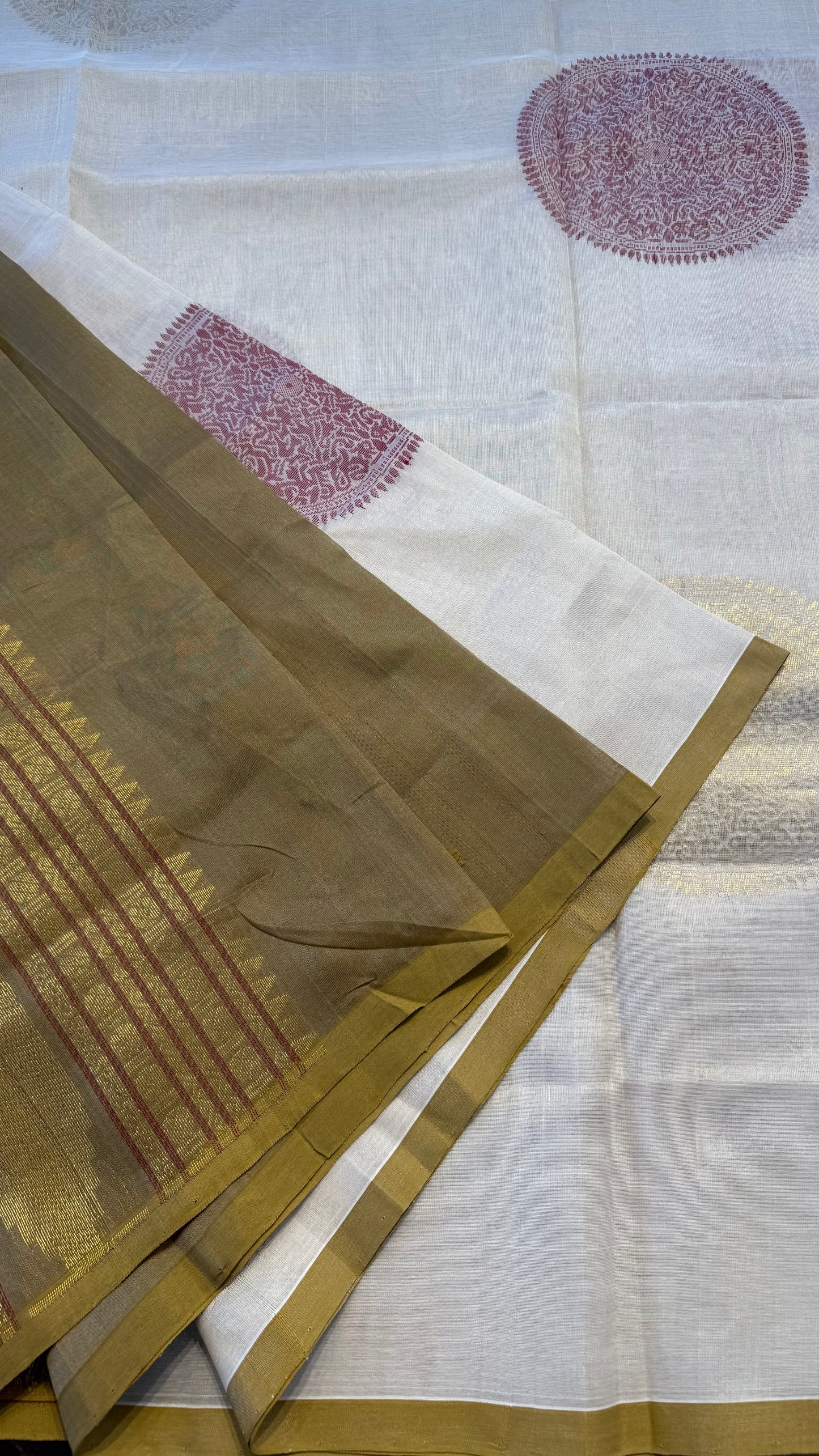 OFF WHITE WITH DARK GOLD HANDLOOM KANCHIPURAM SILK COTTON (KSC61)