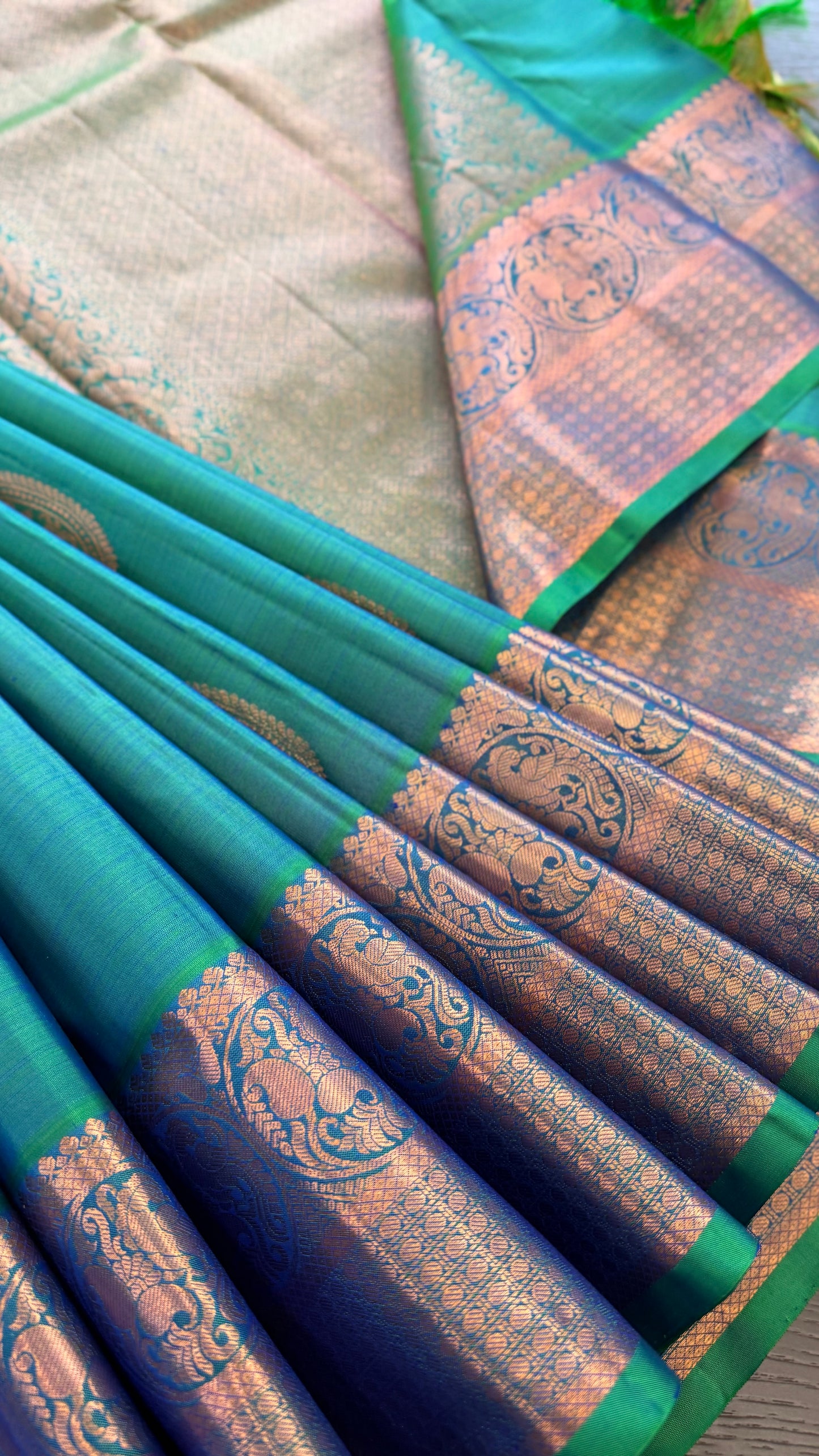 DUAL TONE PEACOCK BLUE ROSE GOLD ZARI HANDLOOM PURE KANICHIPURAM SILK SAREE (KSS231)