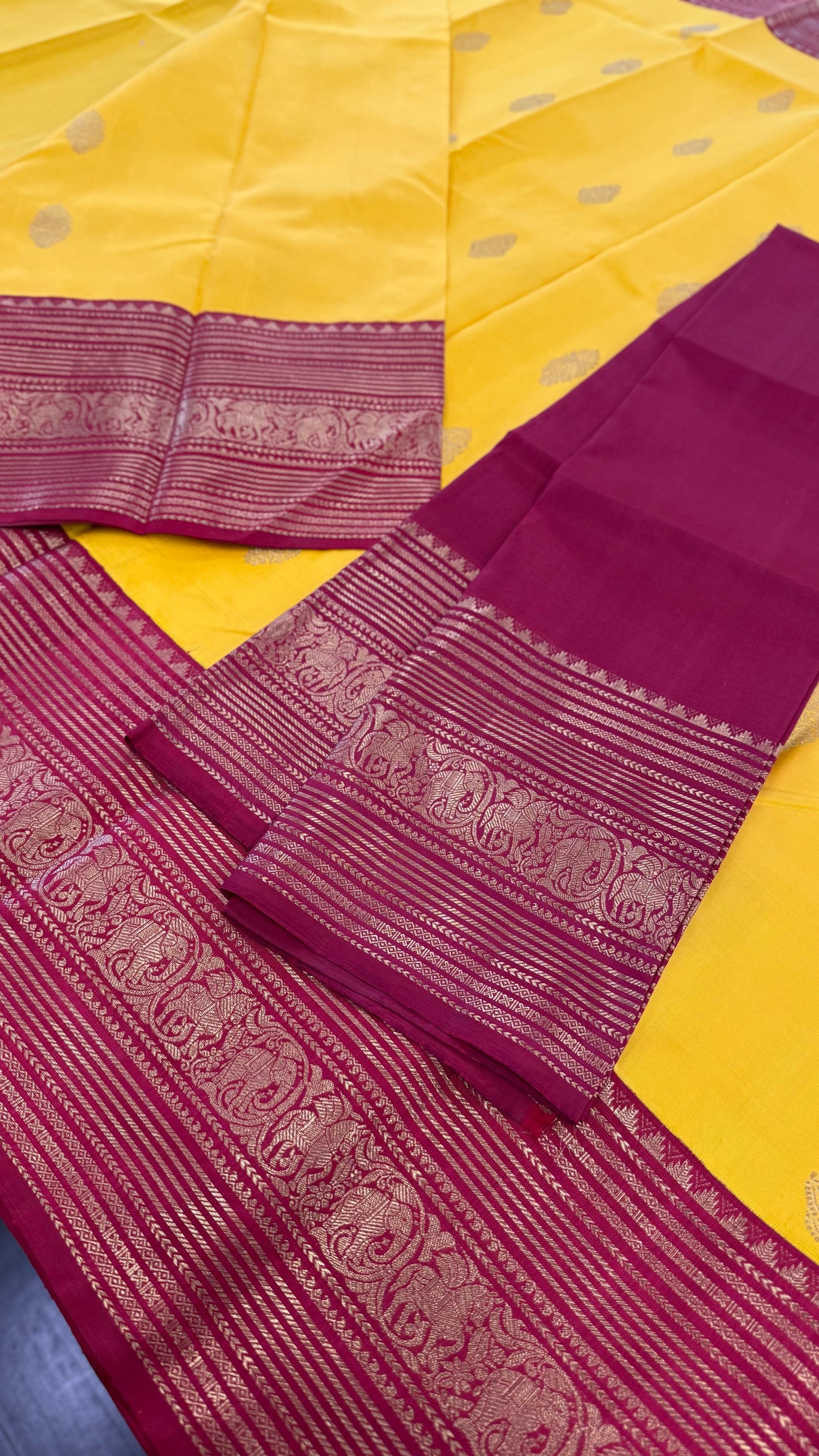 TRADITIONAL YELLOW AND RED CONTRAST HANDLOOM PURE KANICHIPURAM SILK SAREE (KSS226)