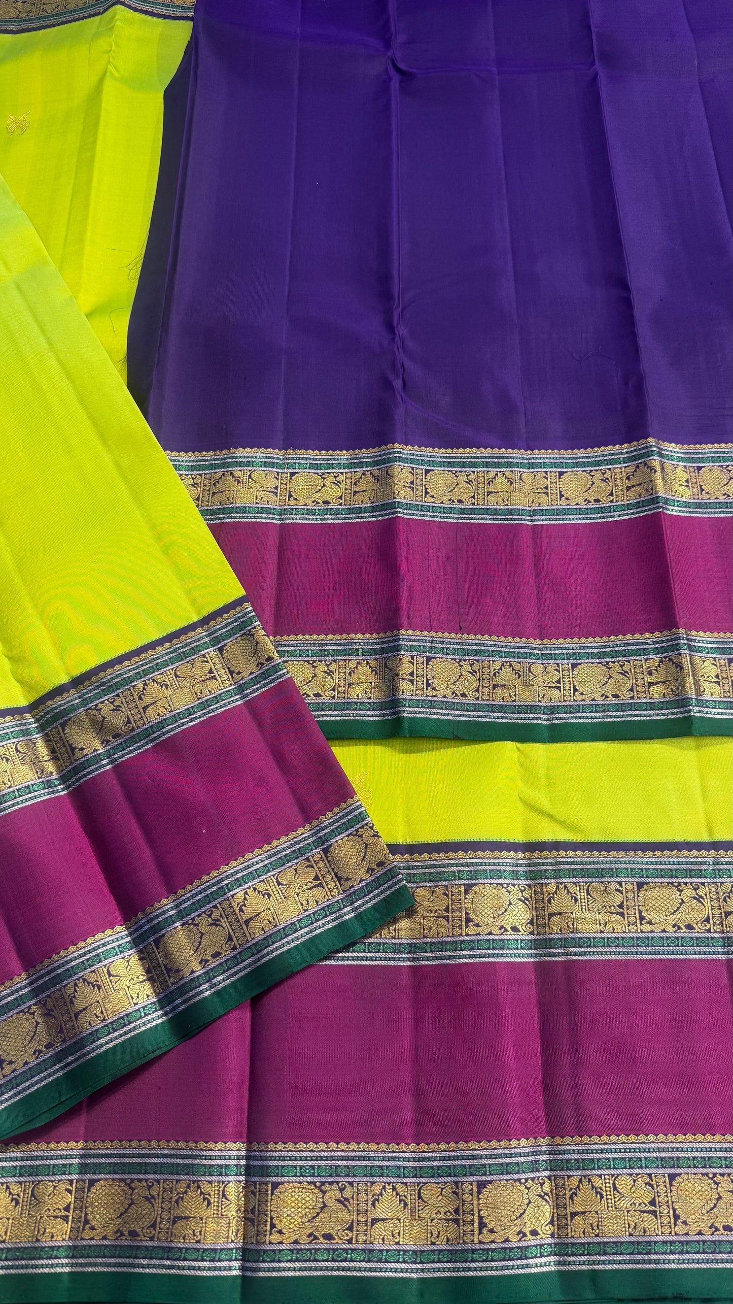 DUAL TONE PARROT GREEN WITH BOTTLE PURPLE CONTRAST HANDLOOM KANCHIPURAM SILK SAREE (KSS465)