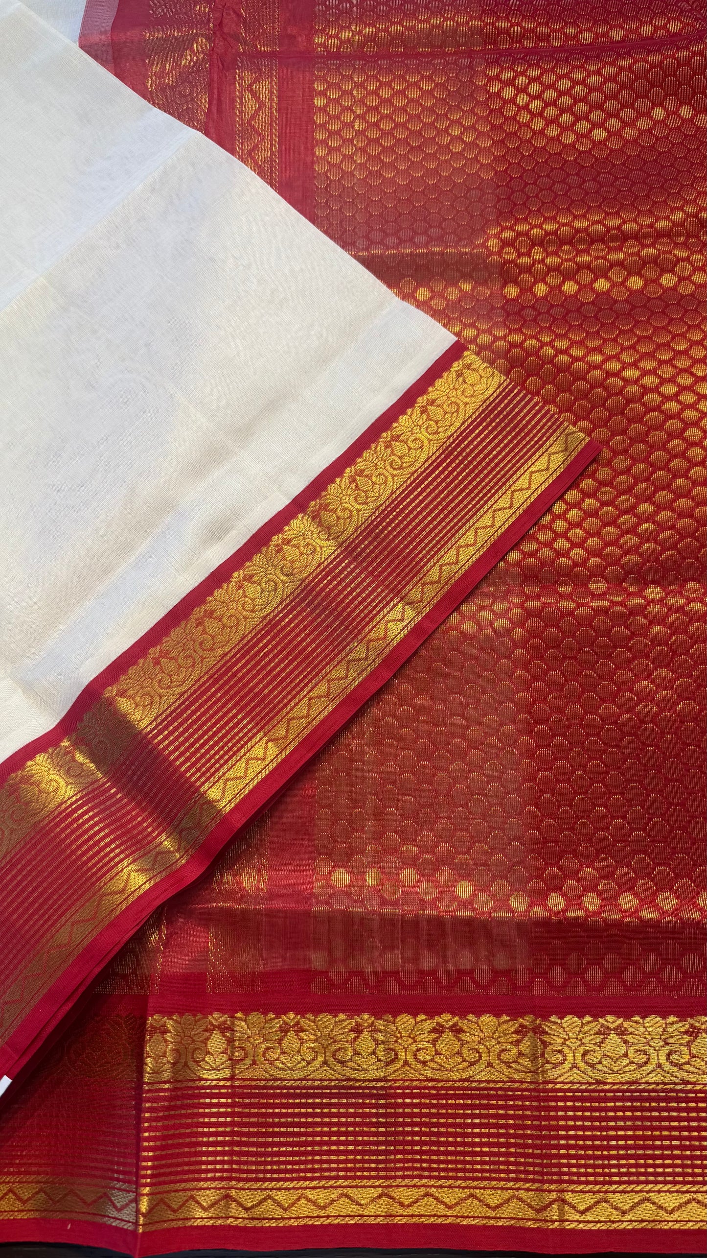 OFF WHITE WITH CONTRAST RED KANCHIPURAM SILK COTTON (KSC119)
