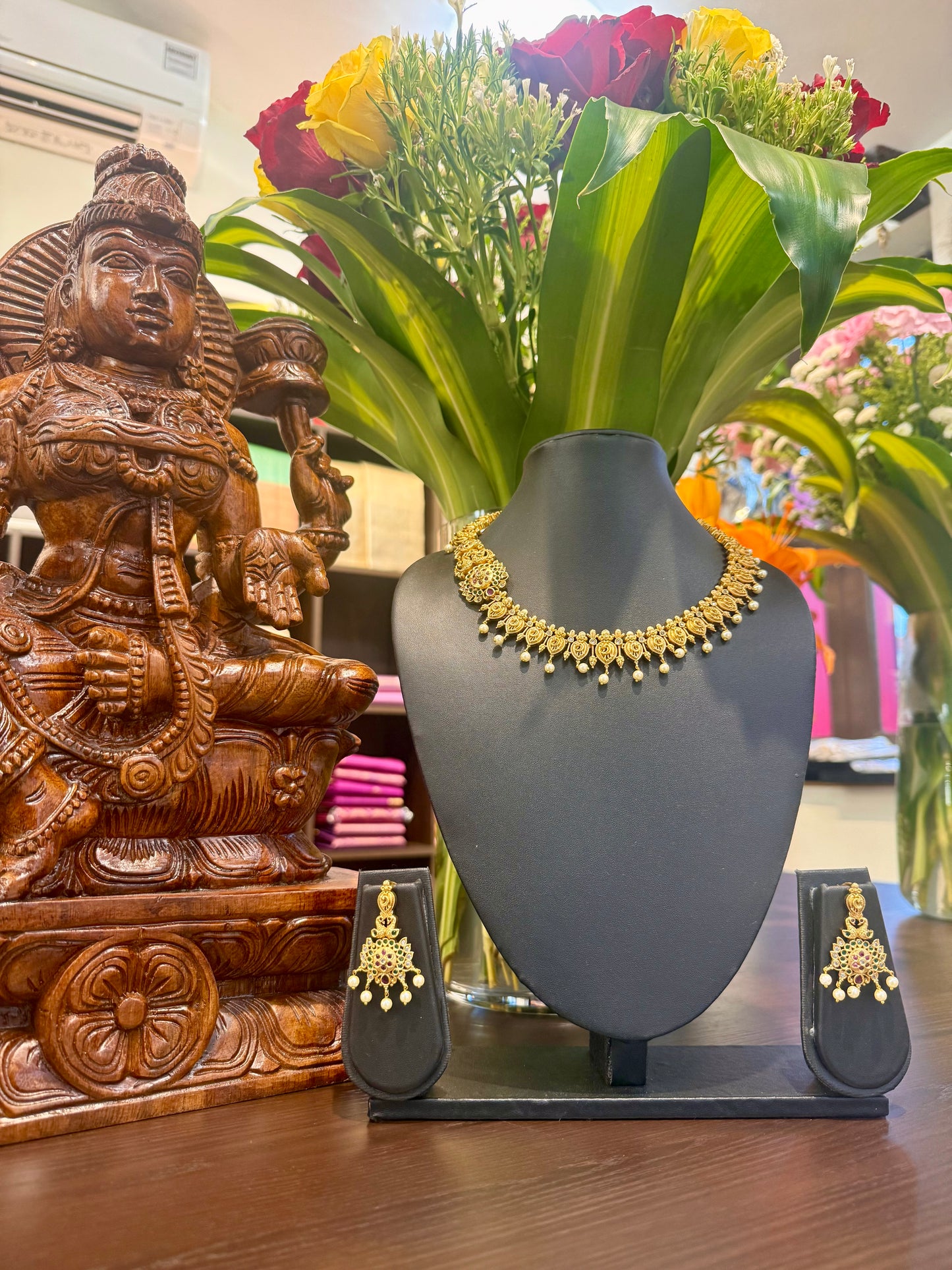 Damini Short Necklace Jewellery Set