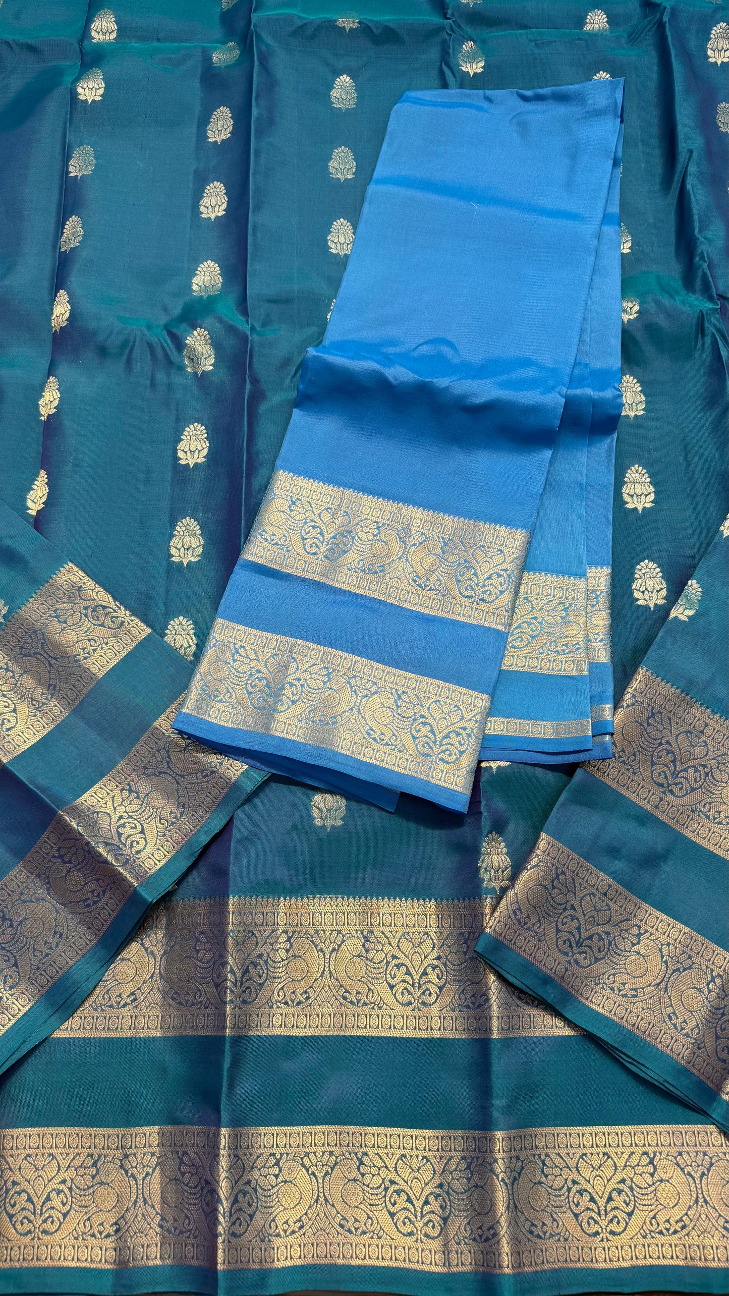 TRADITIONAL BLUE RETTAI PETTA GOLD ZARI HANDLOOM KANICHIPURAM SILK SAREE (KSS270)