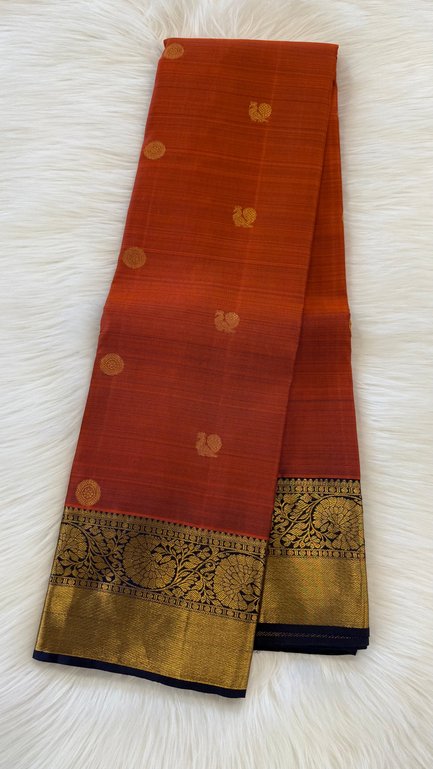 RUST ORANGE WITH DARK NAVY BLUE GOLD ZARI HANDLOOM KANICHIPURAM SILK SAREE (KSS59)