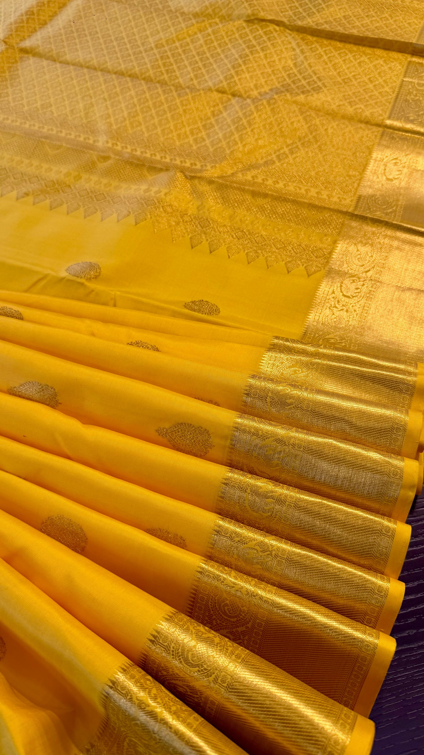 MANJAL GOLD ZARI HANDLOOM KANICHIPURAM SILK SAREE (KSS36)