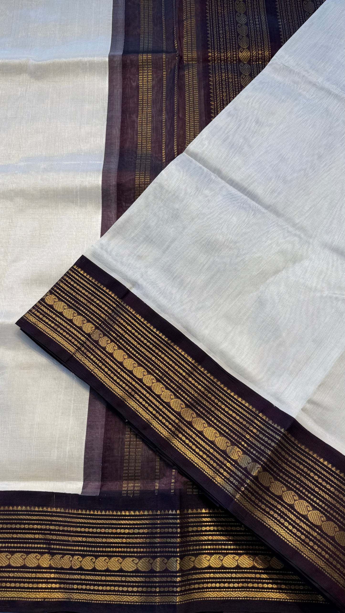 CREAM WITH COFFEE BROWN HANDLOOM KANCHIPURAM SILK COTTON (KSC102)
