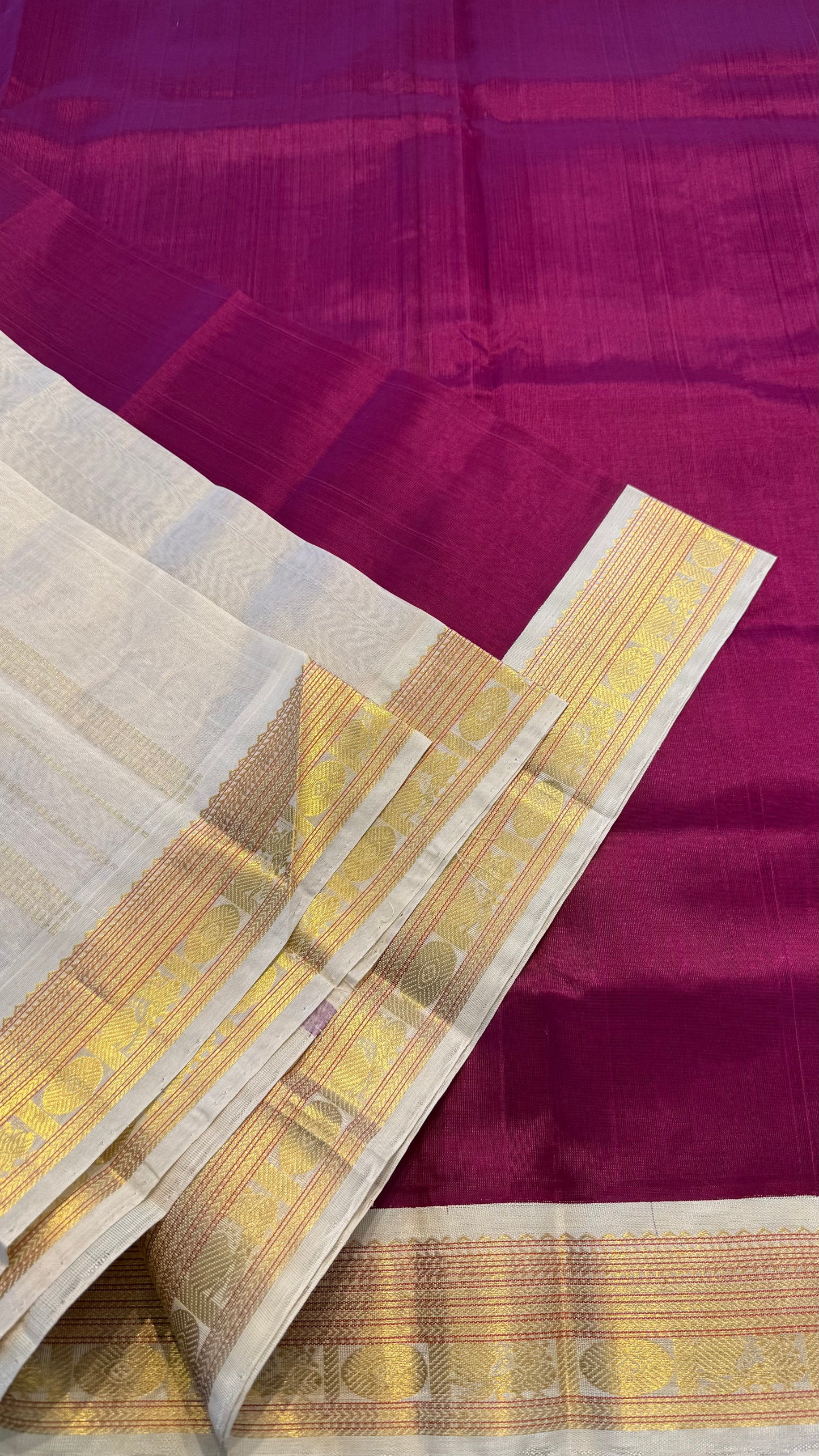 RESPBERRY WITH CREAM HANDLOOM KANCHIPURAM SILK COTTON (KSC84)