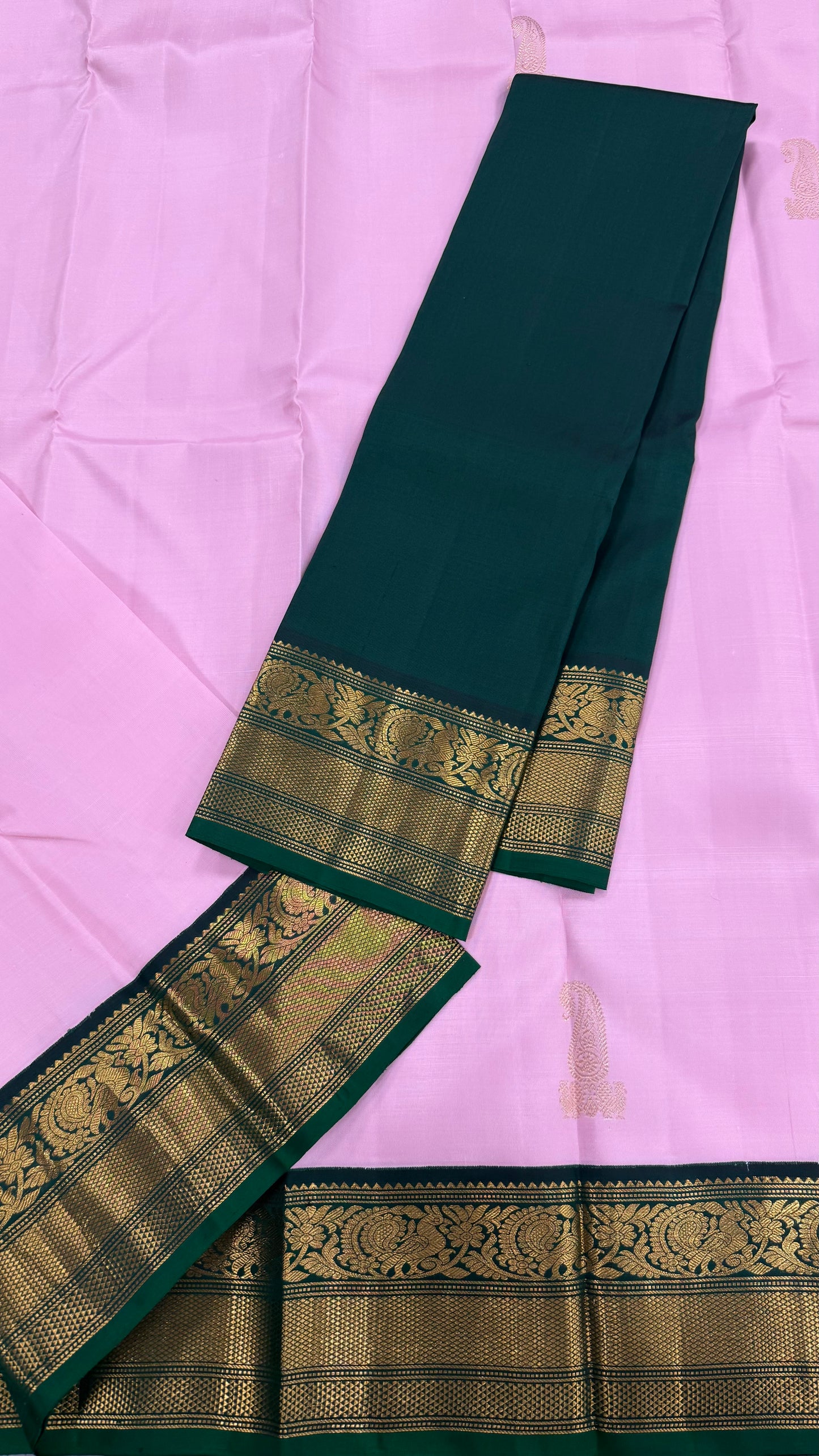 BABY PINK WITH CONTRAST BOTTLE GREEN HANDLOOM PURE KANICHIPURAM SILK SAREE (KSS43)
